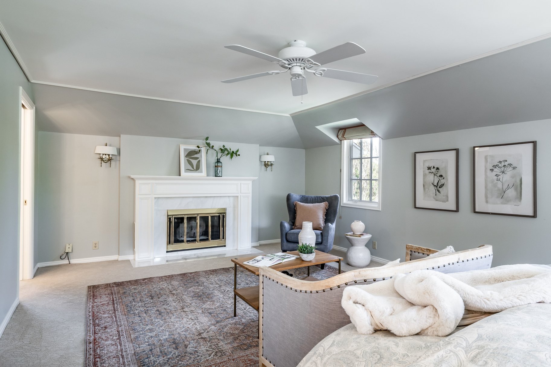  Exceptional Country Club Two-Story - 物件實景