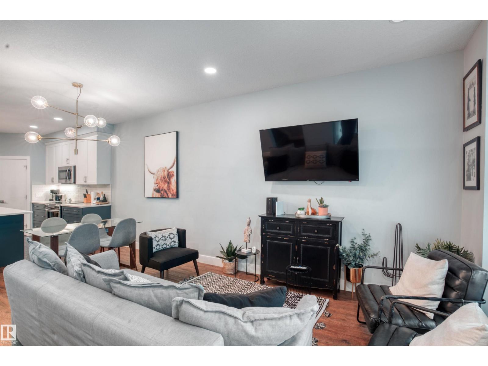 EDMONTON, Alberta, T5R 1G7, CA, 4 Bedrooms Bedrooms, ,2 BathroomsBathrooms,Residential,For Sale,1911757
