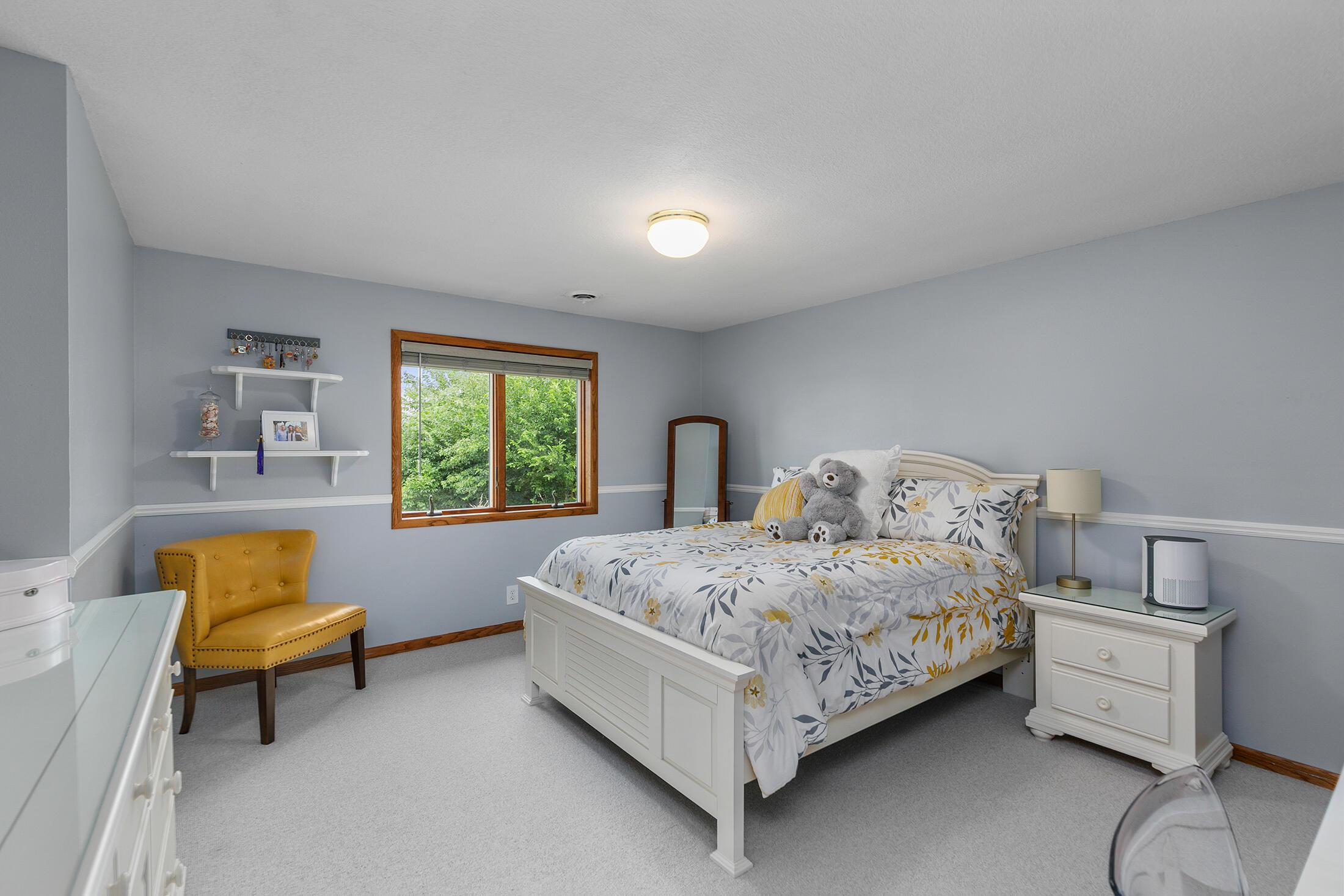 Jewell, Iowa, 50130, United States, 3 Bedrooms Bedrooms, ,4 BathroomsBathrooms,Residential,For Sale,1922792
