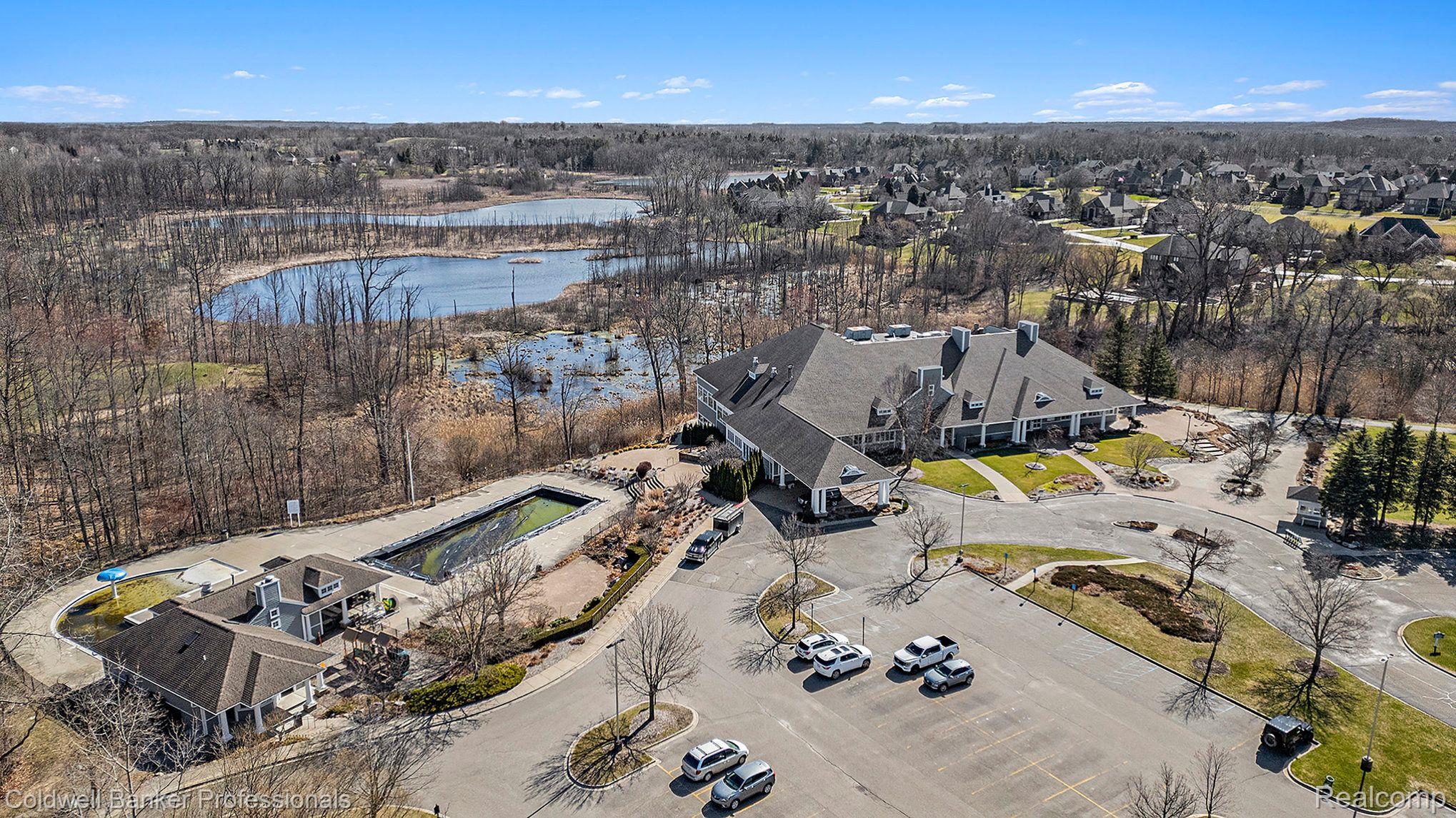 Oakland, Michigan, 48363, United States, 4 Bedrooms Bedrooms, ,6 BathroomsBathrooms,Residential,For Sale,1986538