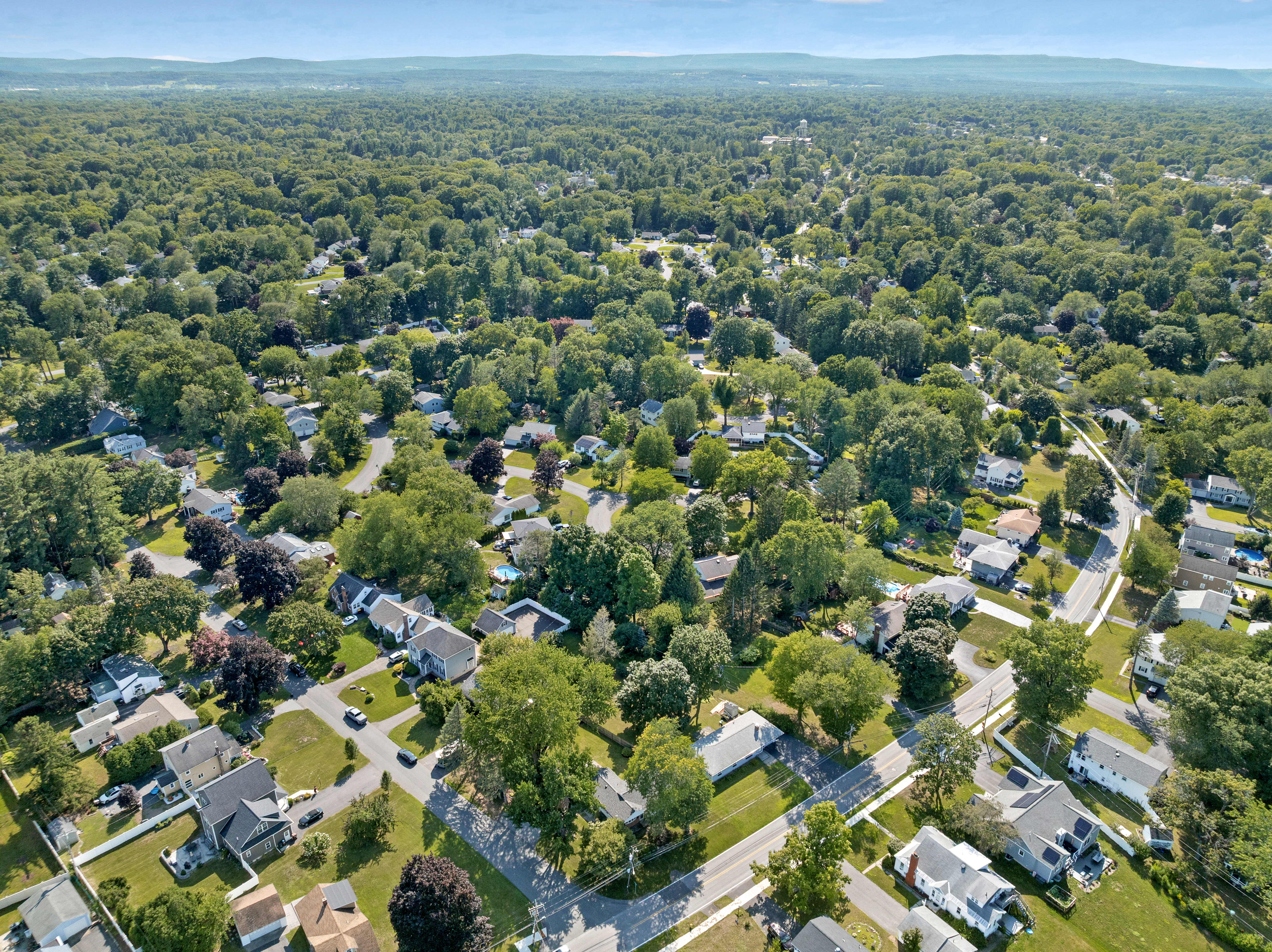 136 Kenwood Avenue, Bethlehem, NY, 12054 - 物件實景