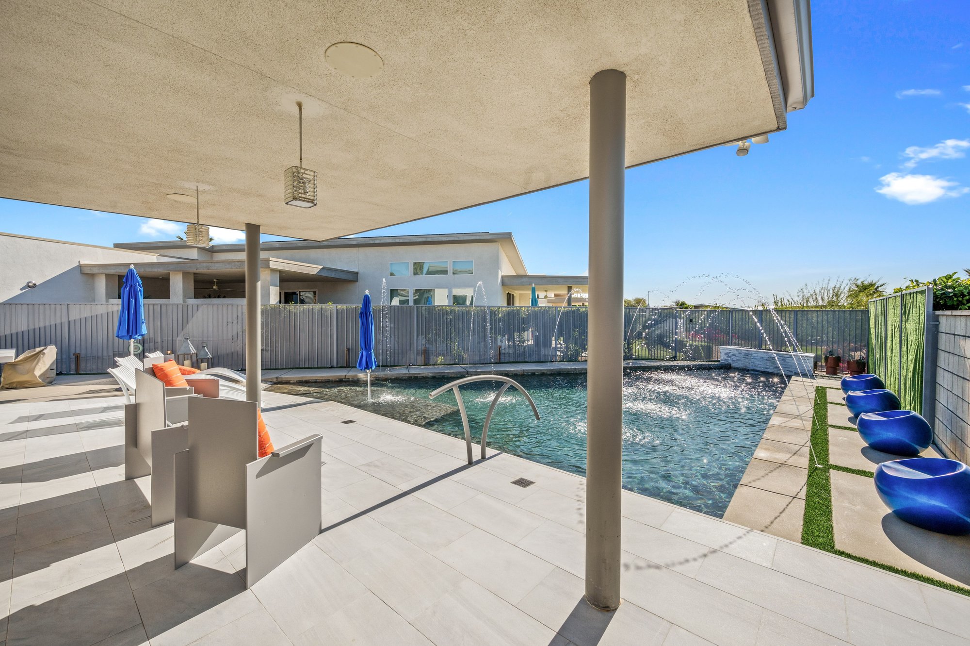  Luxury Mid-Century Indian Wells STR with Resort-Style Pool - 物件實景