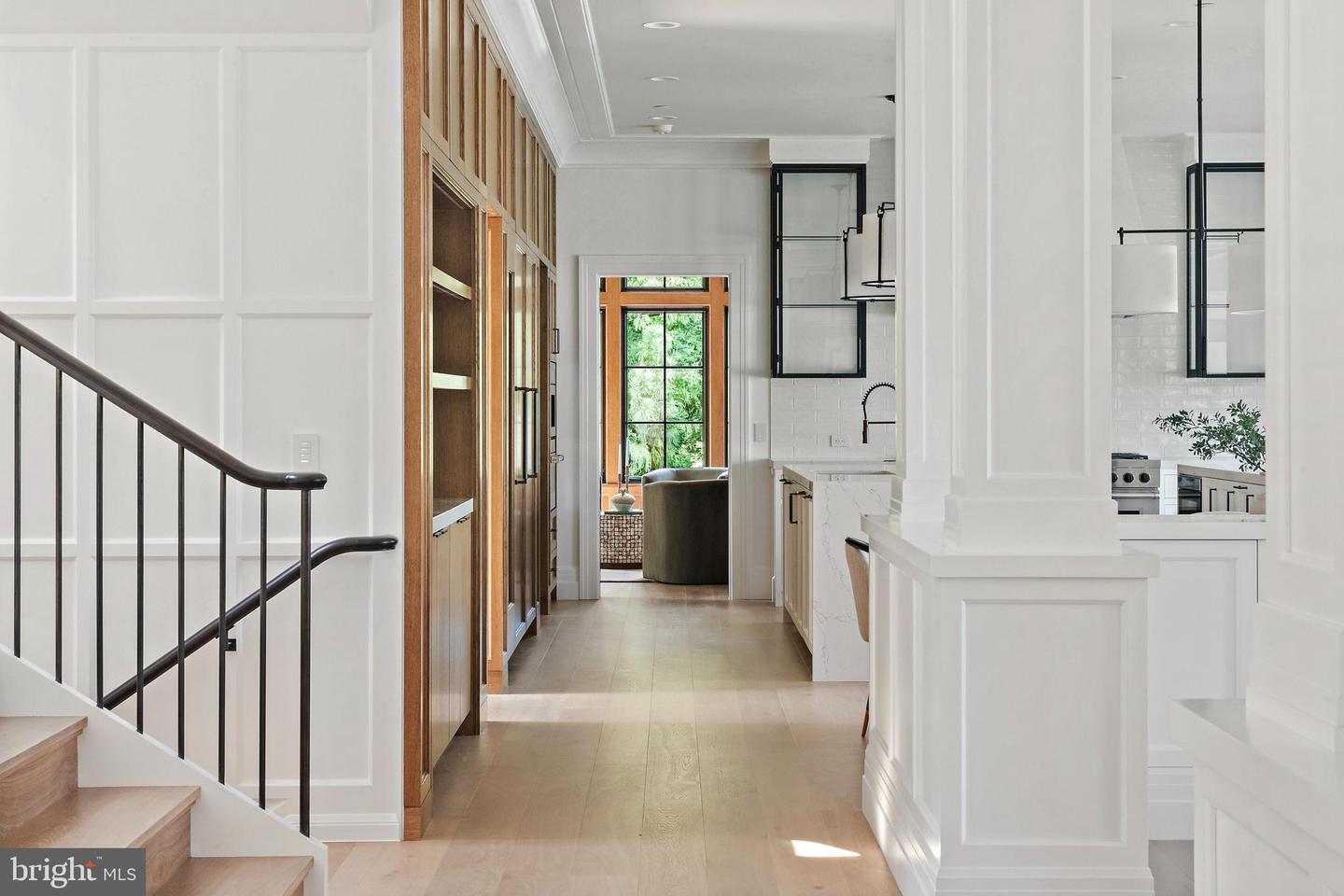 Annapolis, Maryland, 21403, United States, 4 Bedrooms Bedrooms, ,6 BathroomsBathrooms,Residential,For Sale,1940452