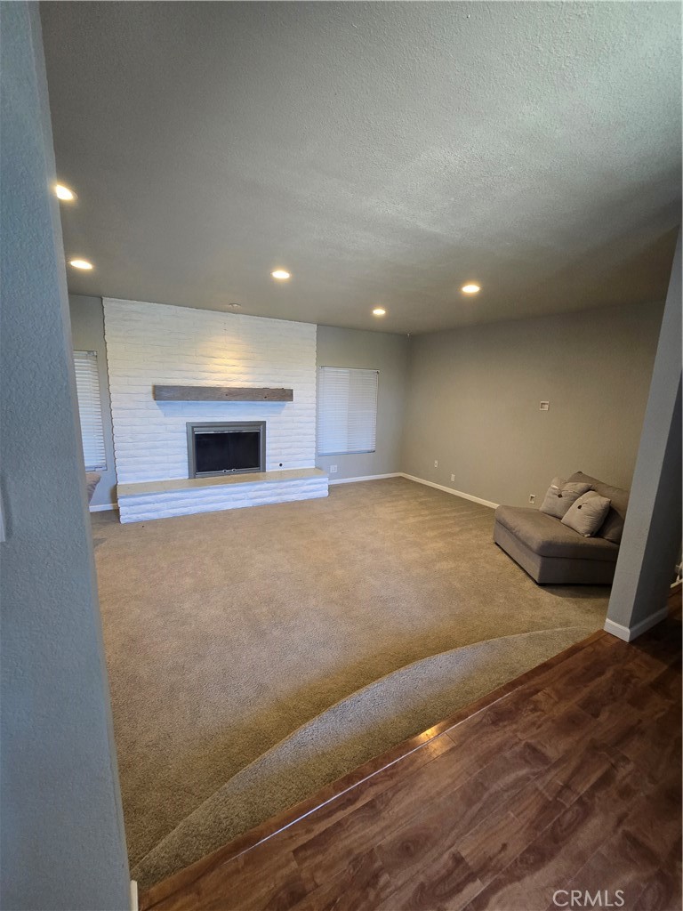 Escondido, California, 92025, United States, 3 Bedrooms Bedrooms, ,2 BathroomsBathrooms,Residential,For Sale,1986059