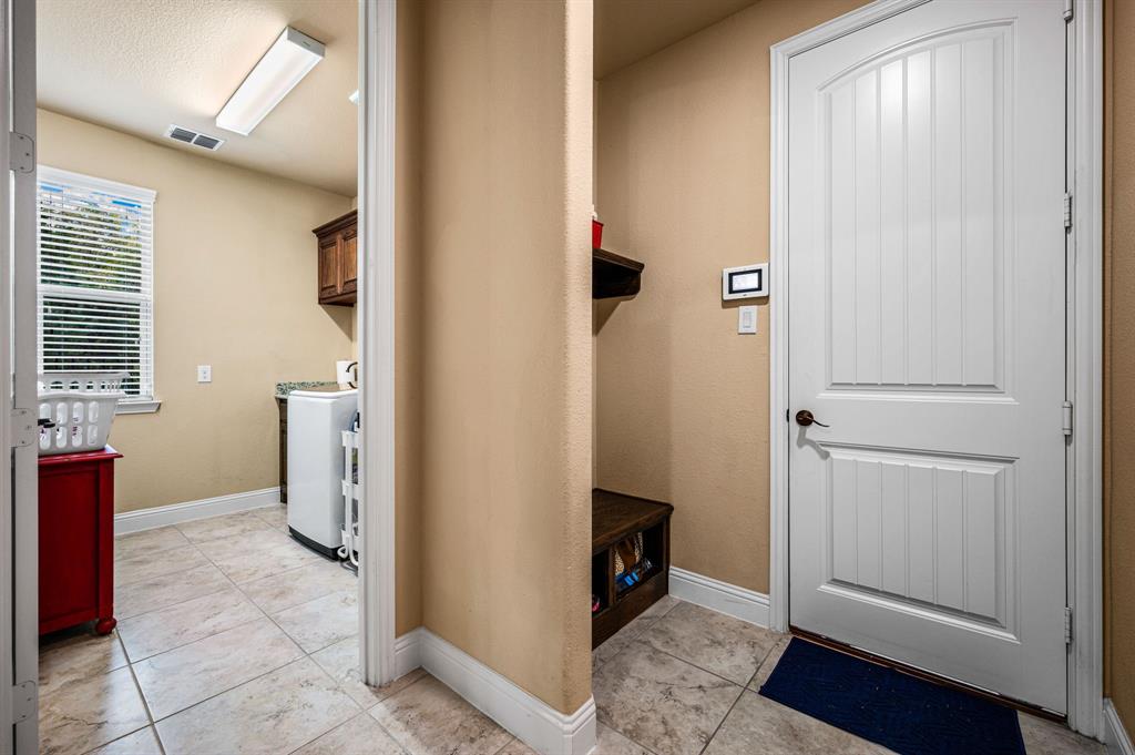 Rowlett, Texas, 75089, United States, 4 Bedrooms Bedrooms, ,5 BathroomsBathrooms,Residential,For Sale,1768476