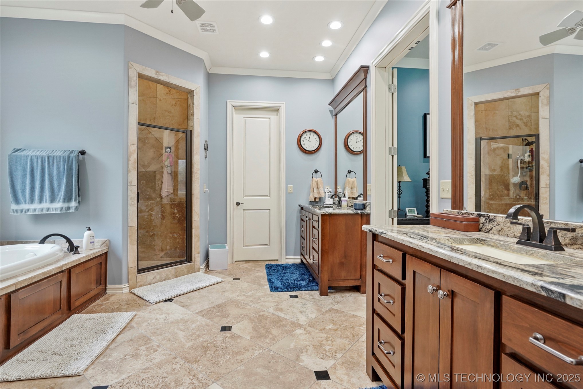 Broken Arrow, Oklahoma, 74011, United States, 5 Bedrooms Bedrooms, ,5 BathroomsBathrooms,Residential,For Sale,1793326