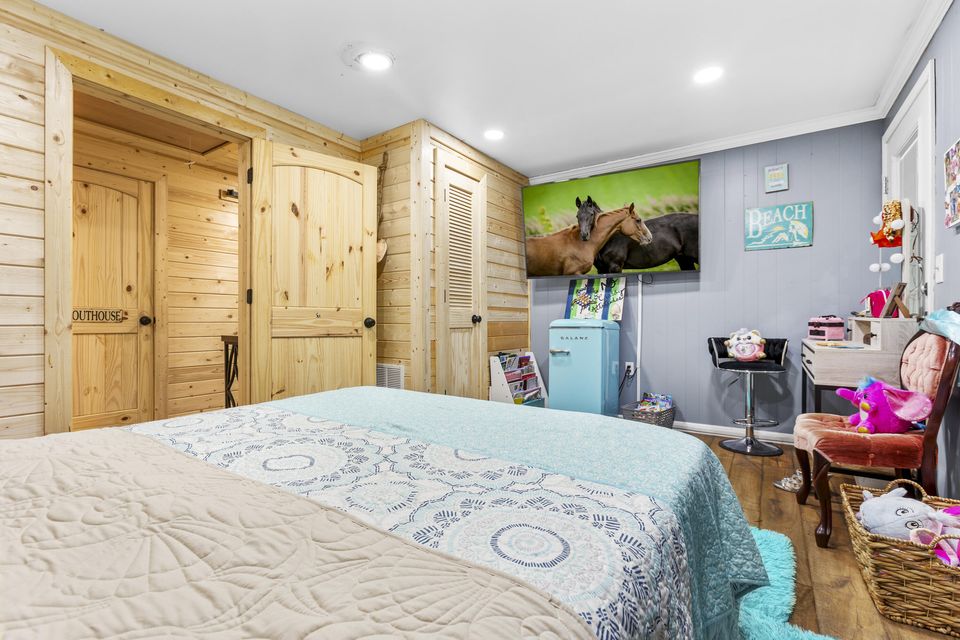 Versailles, Kentucky, 40383, United States, 3 Bedrooms Bedrooms, ,2 BathroomsBathrooms,Residential,For Sale,1976488