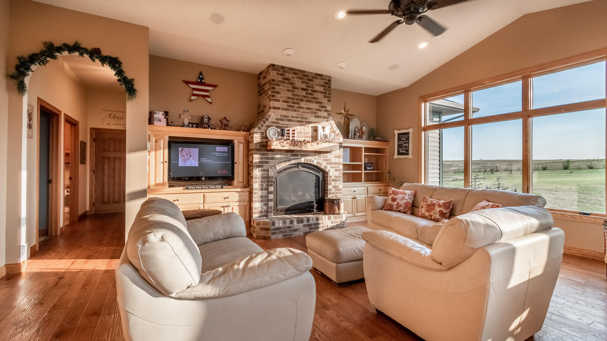 Beulah, North Dakota, 58523, United States, 4 Bedrooms Bedrooms, ,3 BathroomsBathrooms,Residential,For Sale,1780571