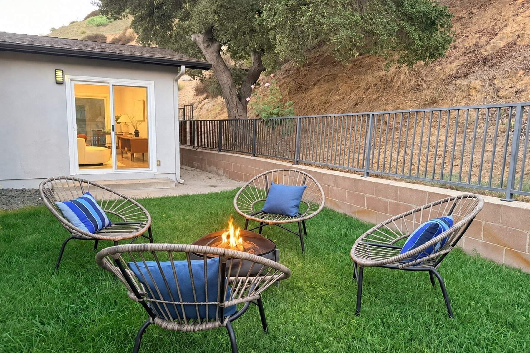  2761 Lompoc St - 物件實景