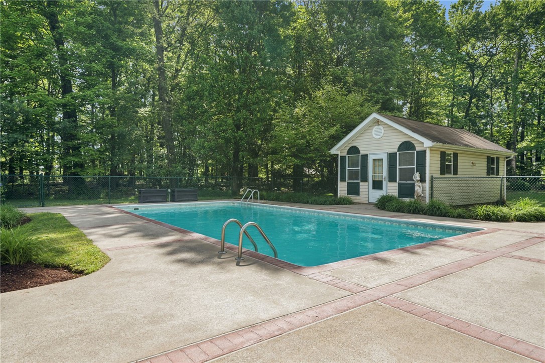 Level Green, Pennsylvania, 15085, United States, 4 Bedrooms Bedrooms, ,4 BathroomsBathrooms,Residential,For Sale,2049075