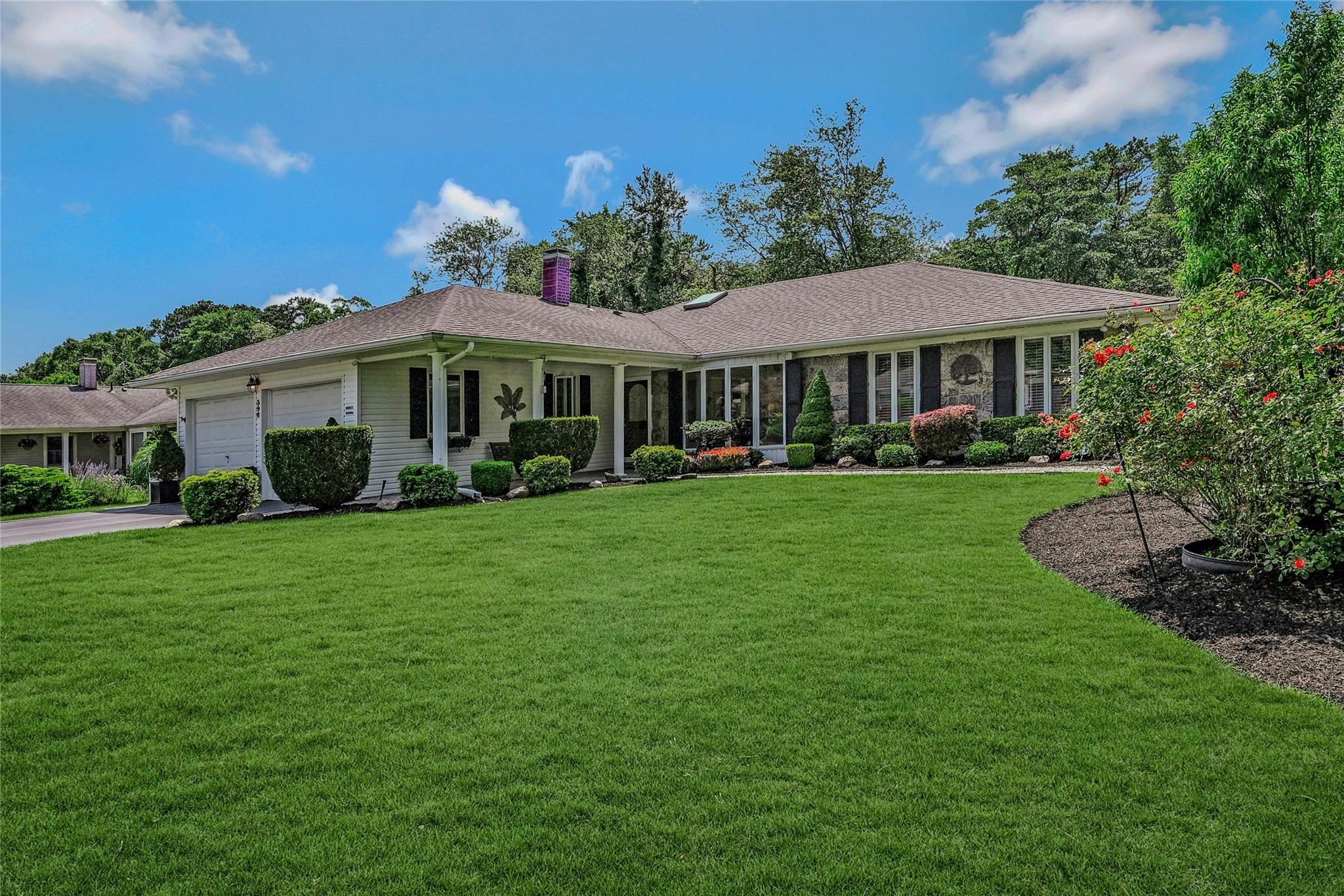 Sayville, New York, 11782, United States, 3 Bedrooms Bedrooms, ,2 BathroomsBathrooms,Residential,For Sale,1892775