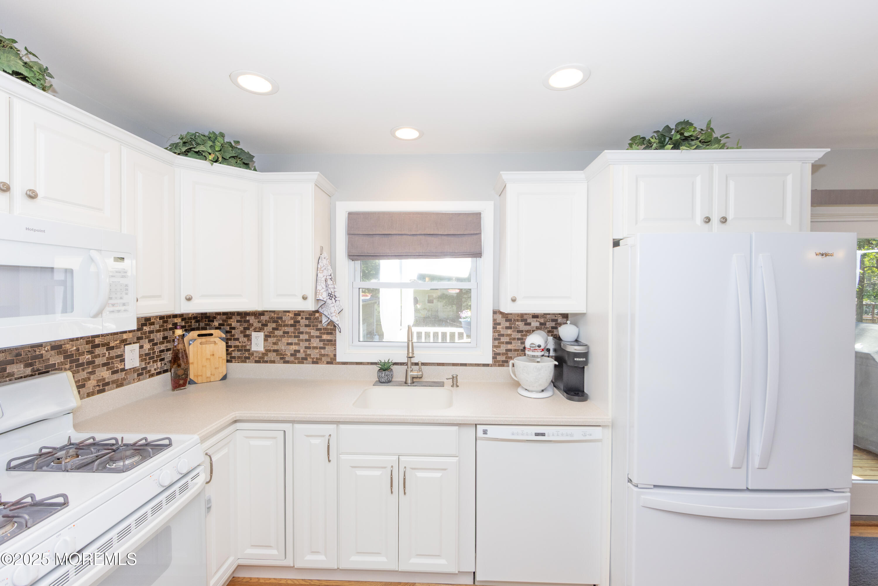 Jackson, New Jersey, 08527, United States, 6 Bedrooms Bedrooms, ,2 BathroomsBathrooms,Residential,For Sale,1912275