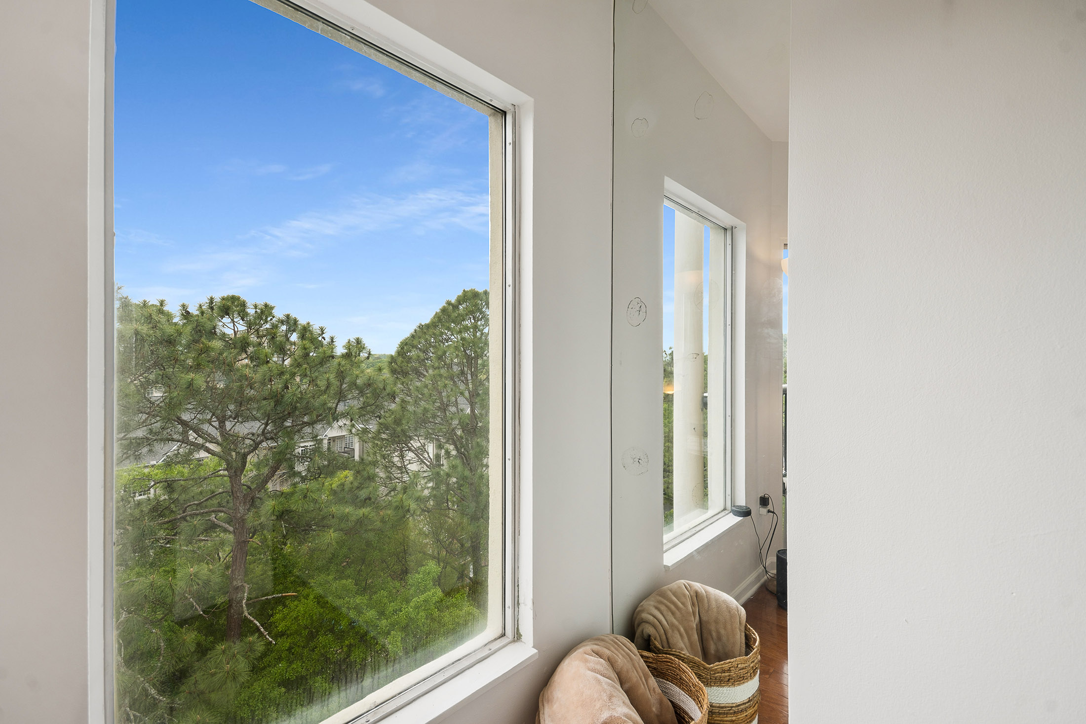  Stunning Designer-renovated Condo Minutes from Atlanta