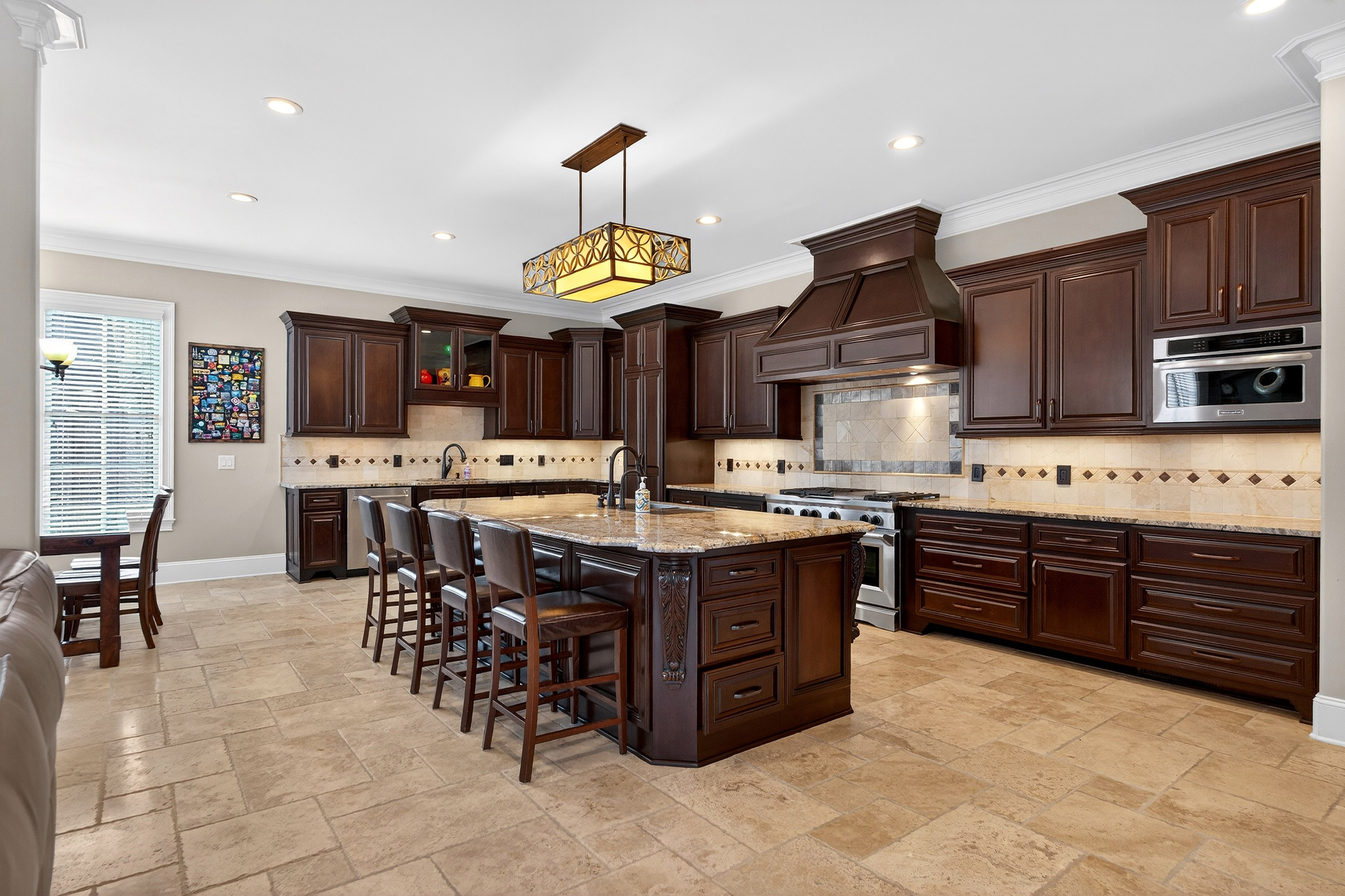  Elegant Home Offering Luxury, Functionality, and Privacy - 物件實景