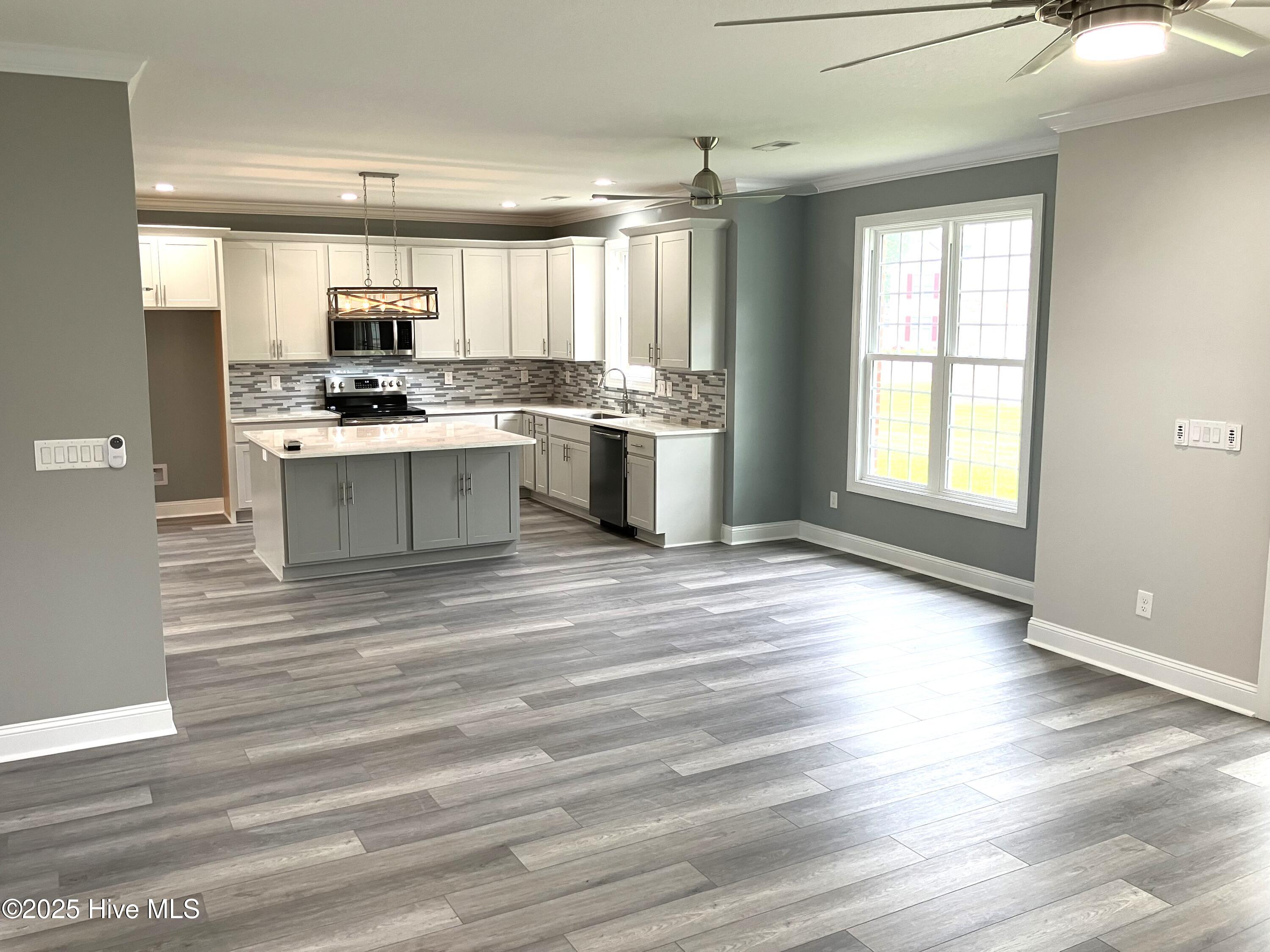 Jacksonville, North Carolina, 28546, United States, 5 Bedrooms Bedrooms, ,3 BathroomsBathrooms,Residential,For Sale,1980601