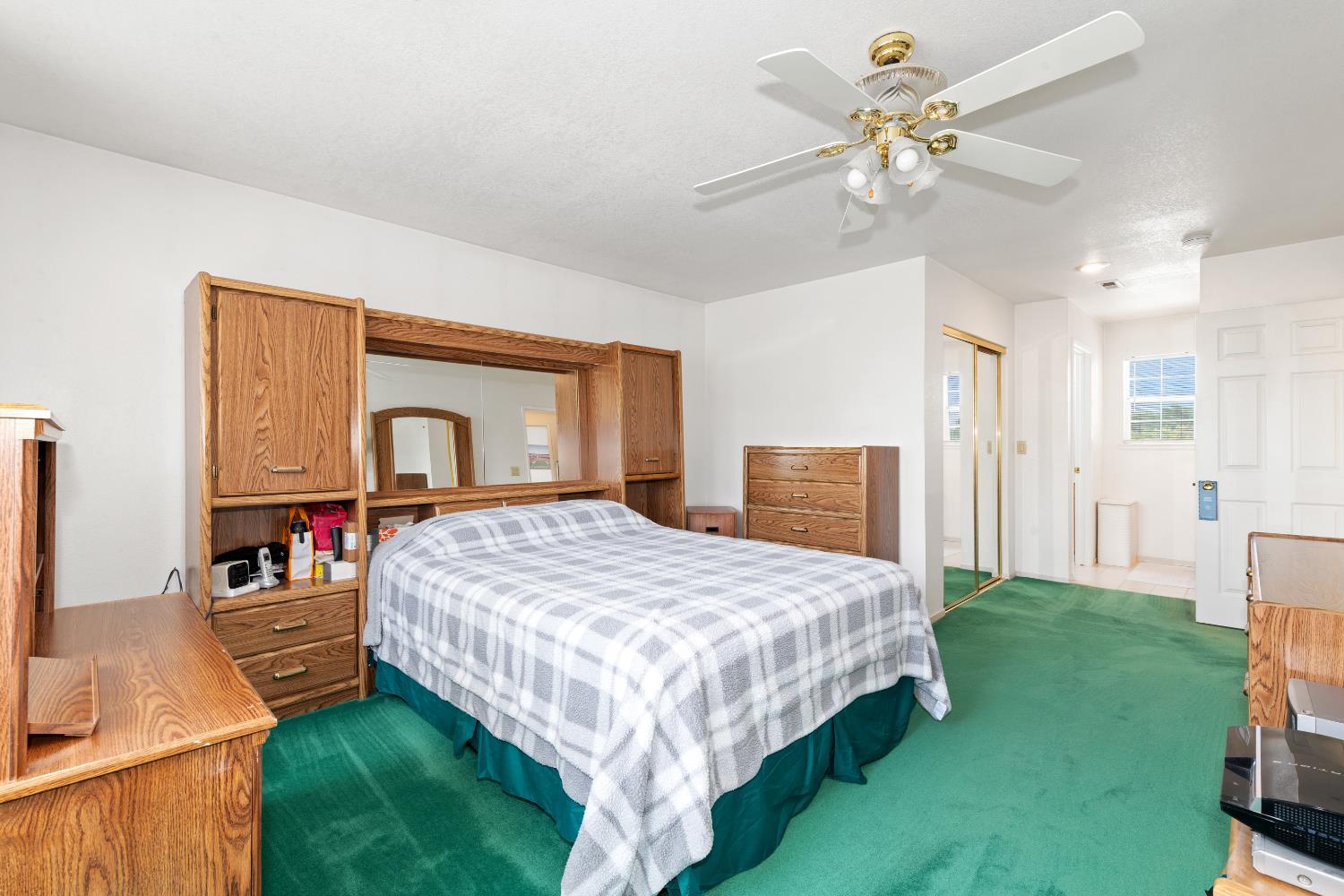 San Jose, California, 95116, United States, 4 Bedrooms Bedrooms, ,3 BathroomsBathrooms,Residential,For Sale,2038368