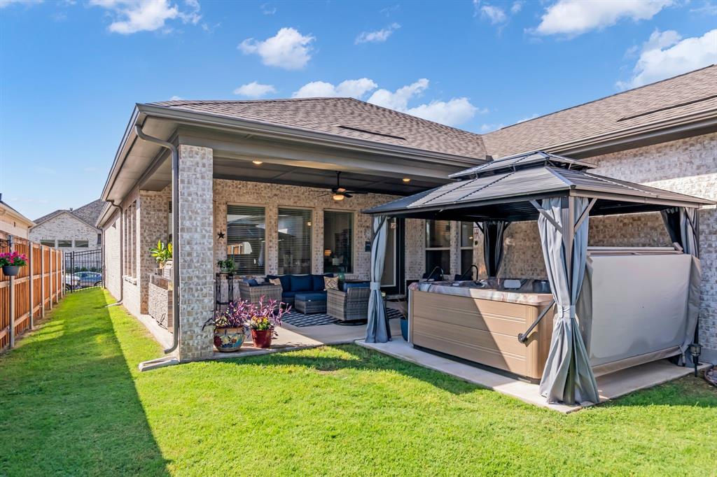 Arlington, Texas, 76005, United States, 3 Bedrooms Bedrooms, ,2 BathroomsBathrooms,Residential,For Sale,1902792