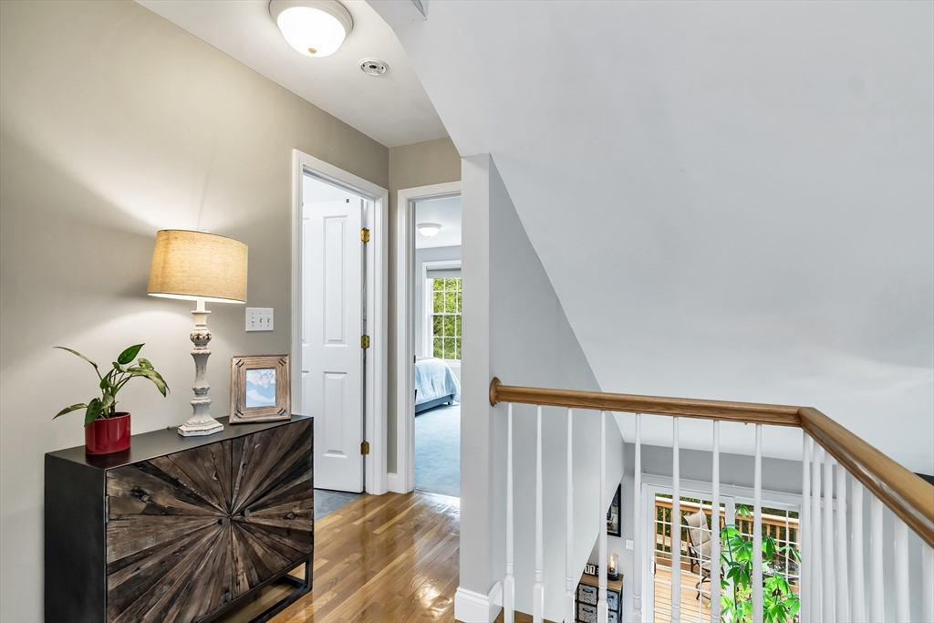 Haverhill, Massachusetts, 01832, United States, 2 Bedrooms Bedrooms, ,3 BathroomsBathrooms,Residential,For Sale,1931401