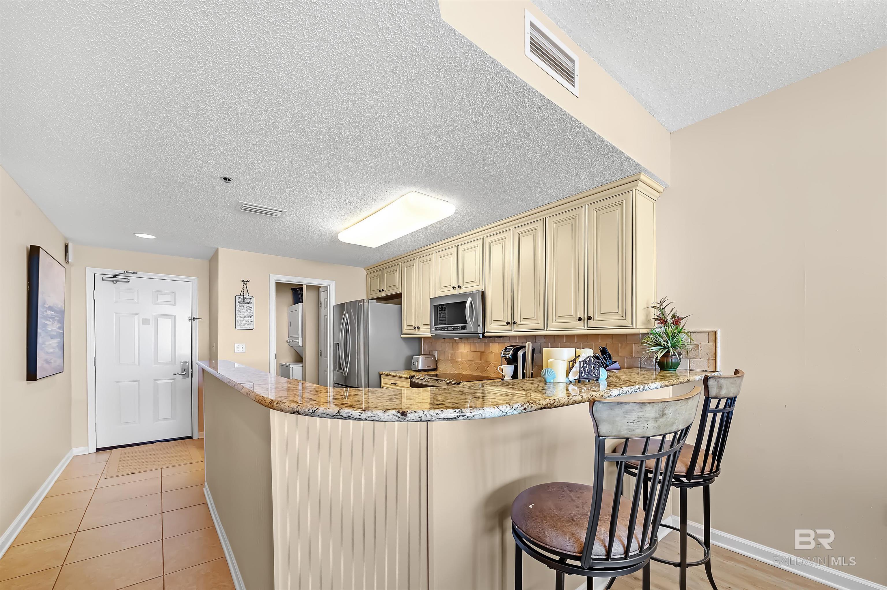 Gulf Shores, Alabama, 36542, United States, 2 Bedrooms Bedrooms, ,2 BathroomsBathrooms,Residential,For Sale,1997271