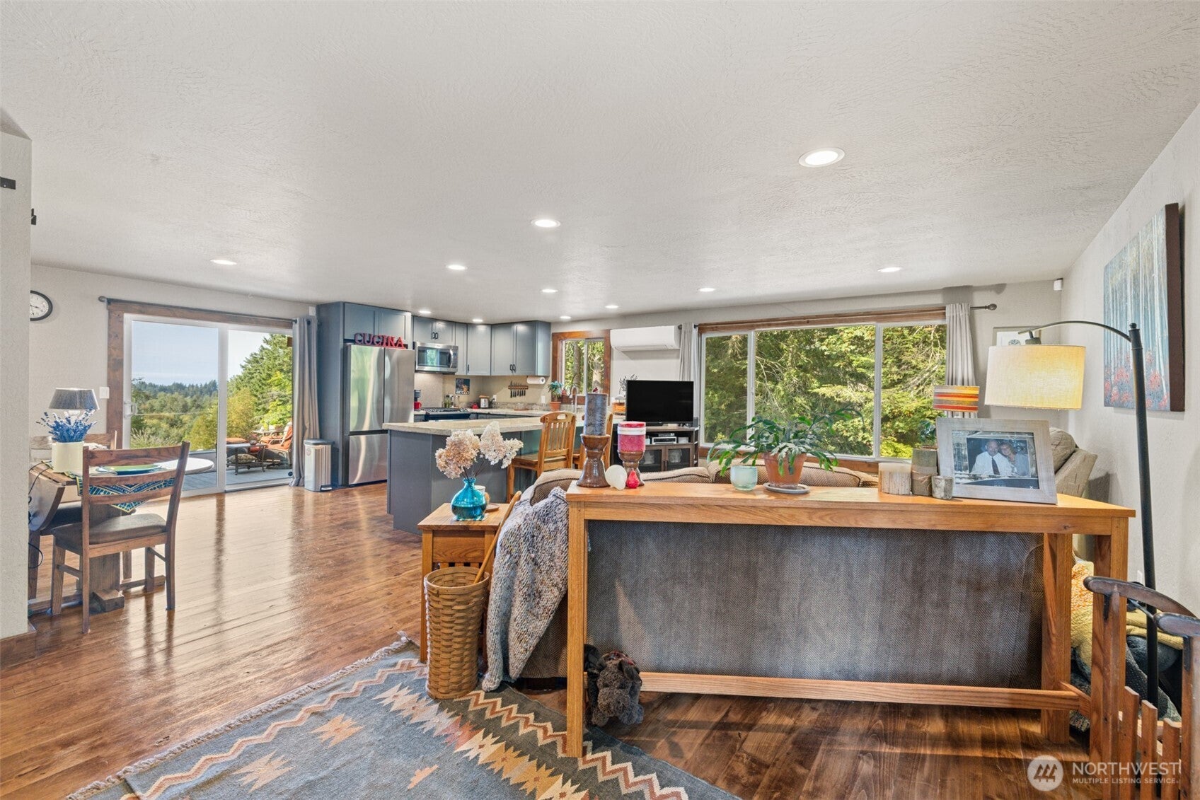 Port Angeles, Washington, 98363, United States, 2 Bedrooms Bedrooms, ,1 BathroomBathrooms,Residential,For Sale,1935683