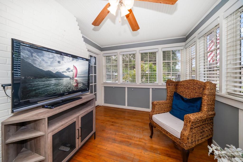 Clearwater, Florida, 33755, United States, 4 Bedrooms Bedrooms, ,3 BathroomsBathrooms,Residential,For Sale,1848993