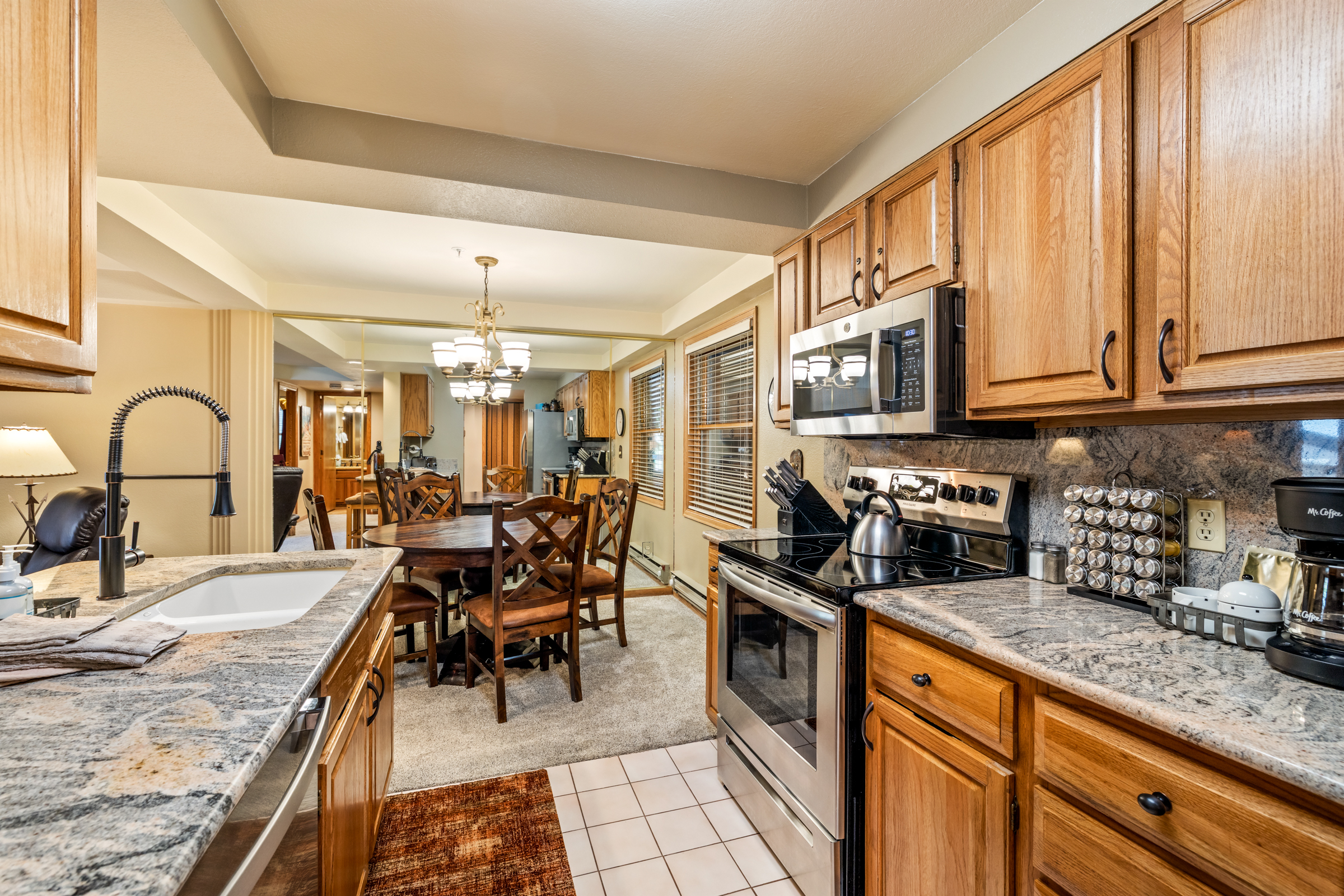  1855 Ski Time Square Drive, Steamboat Springs, CO, 80487 - 物件實景