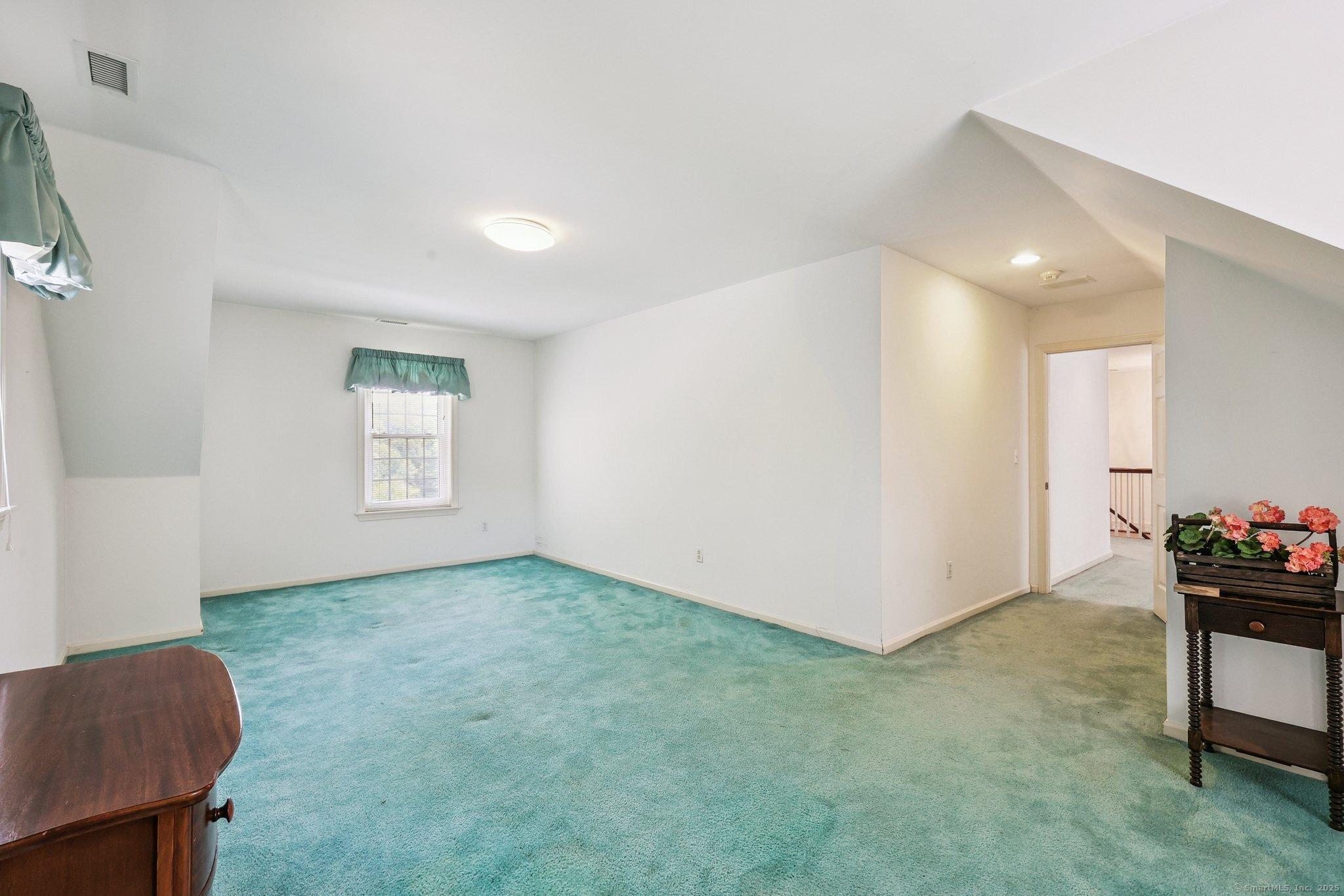 Westbrook, Connecticut, 06498, United States, 5 Bedrooms Bedrooms, ,6 BathroomsBathrooms,Residential,For Sale,1937602