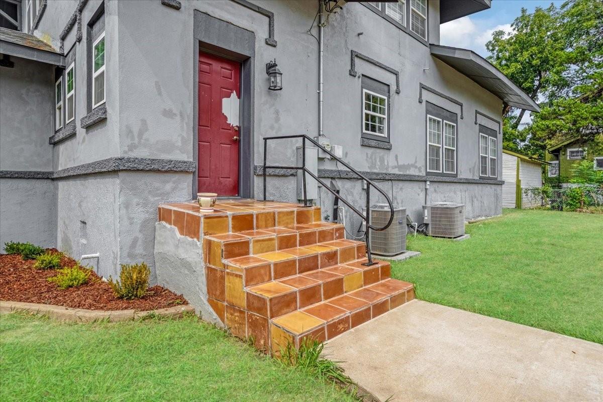 Sherman, Texas, 75090, United States, 5 Bedrooms Bedrooms, ,2 BathroomsBathrooms,Residential,For Sale,1937977