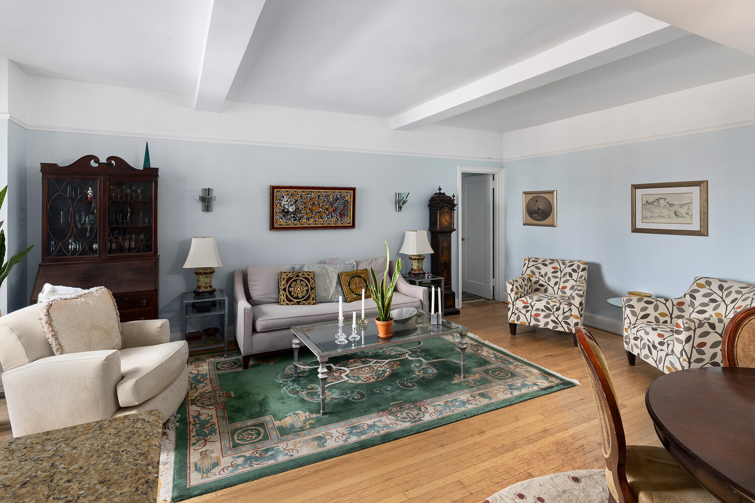New York City, New York, 10025, United States, 2 Bedrooms Bedrooms, ,2 BathroomsBathrooms,Residential,For Sale,1901296