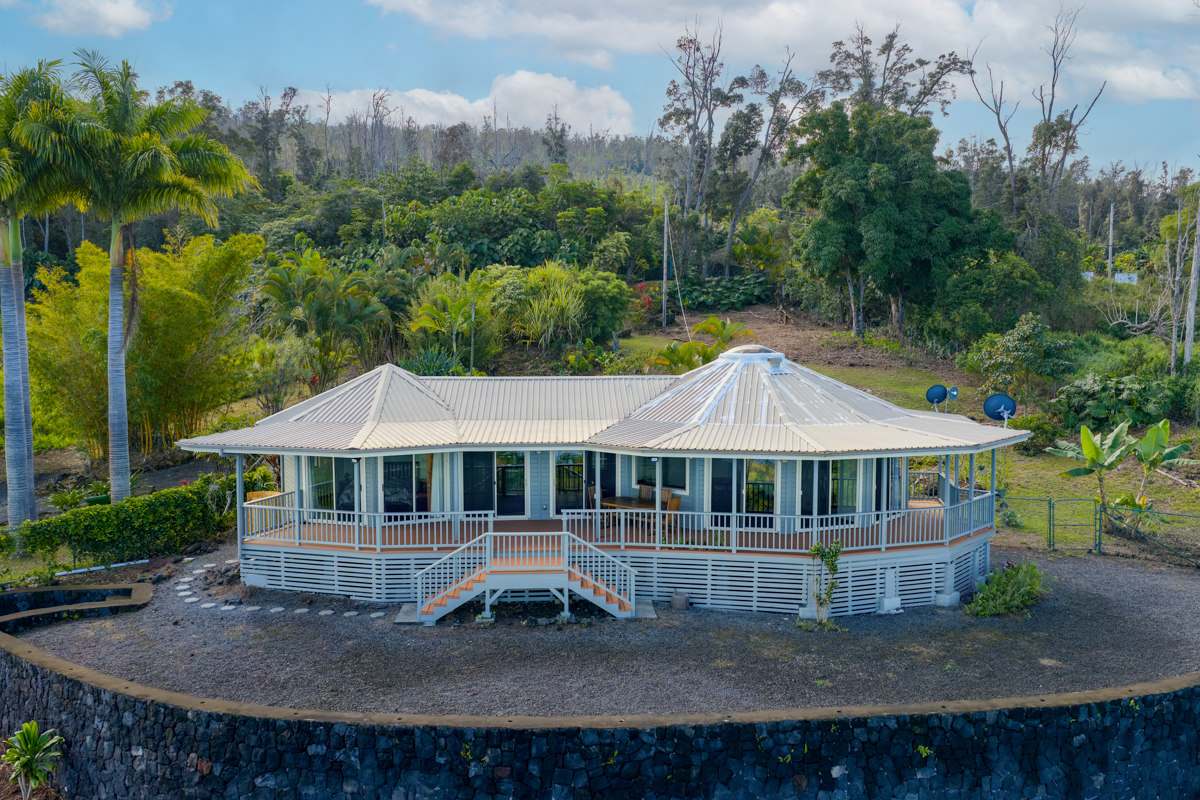 Captain Cook, Hawaii, 96704, United States, 2 Bedrooms Bedrooms, ,2 BathroomsBathrooms,Residential,For Sale,1941620