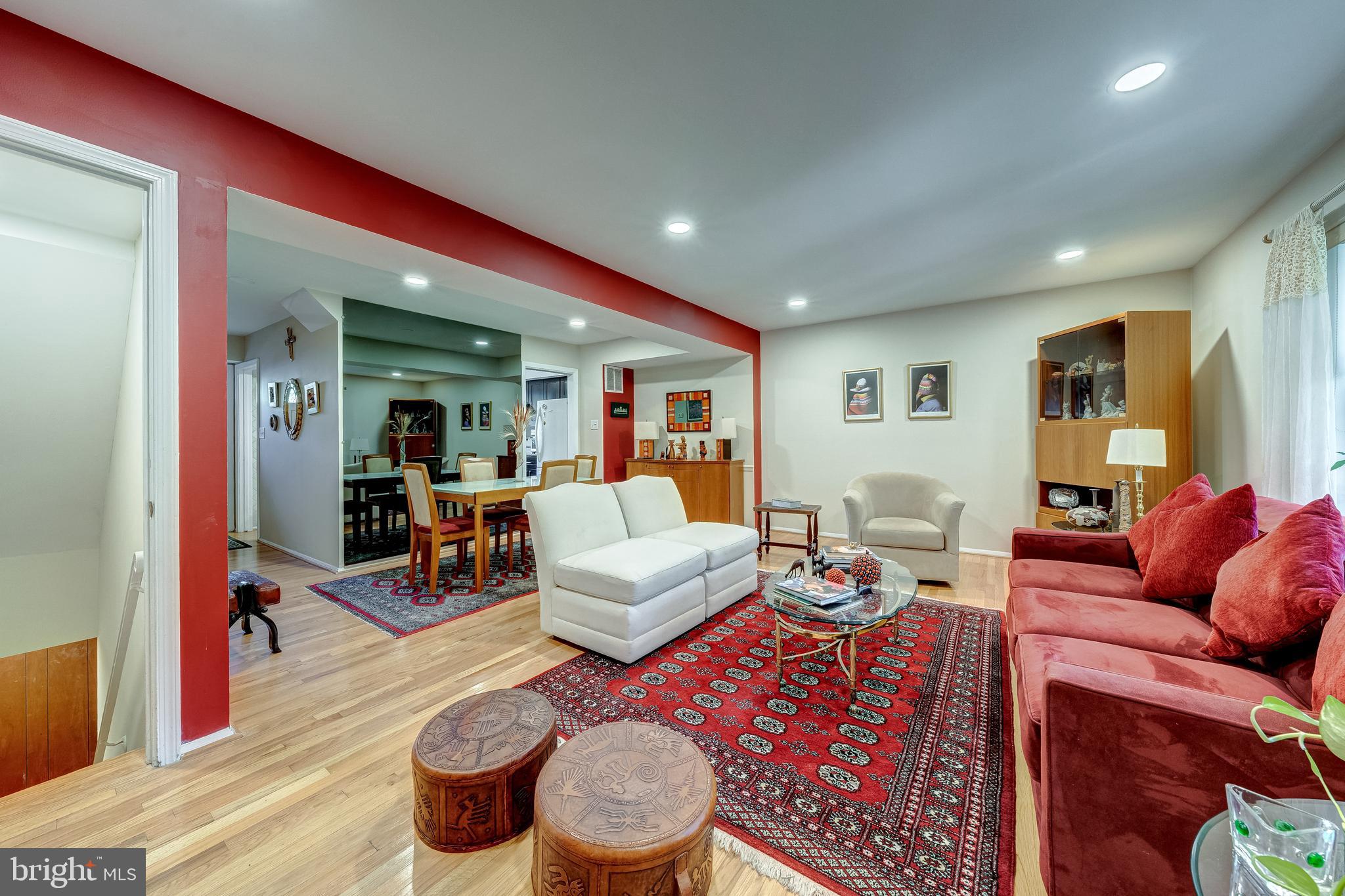 Springfield, Virginia, 22152, United States, 3 Bedrooms Bedrooms, ,3 BathroomsBathrooms,Residential,For Sale,1982365