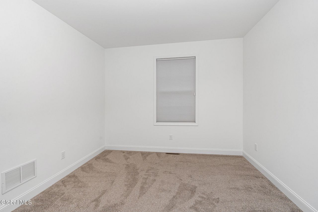 Halfmoon, New York, 12065, United States, 4 Bedrooms Bedrooms, ,3 BathroomsBathrooms,Residential,For Sale,1987891