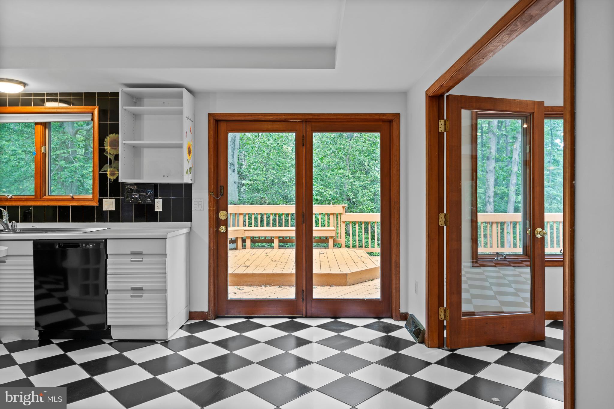 La Plata, Maryland, 20646, United States, 5 Bedrooms Bedrooms, ,4 BathroomsBathrooms,Residential,For Sale,1994243