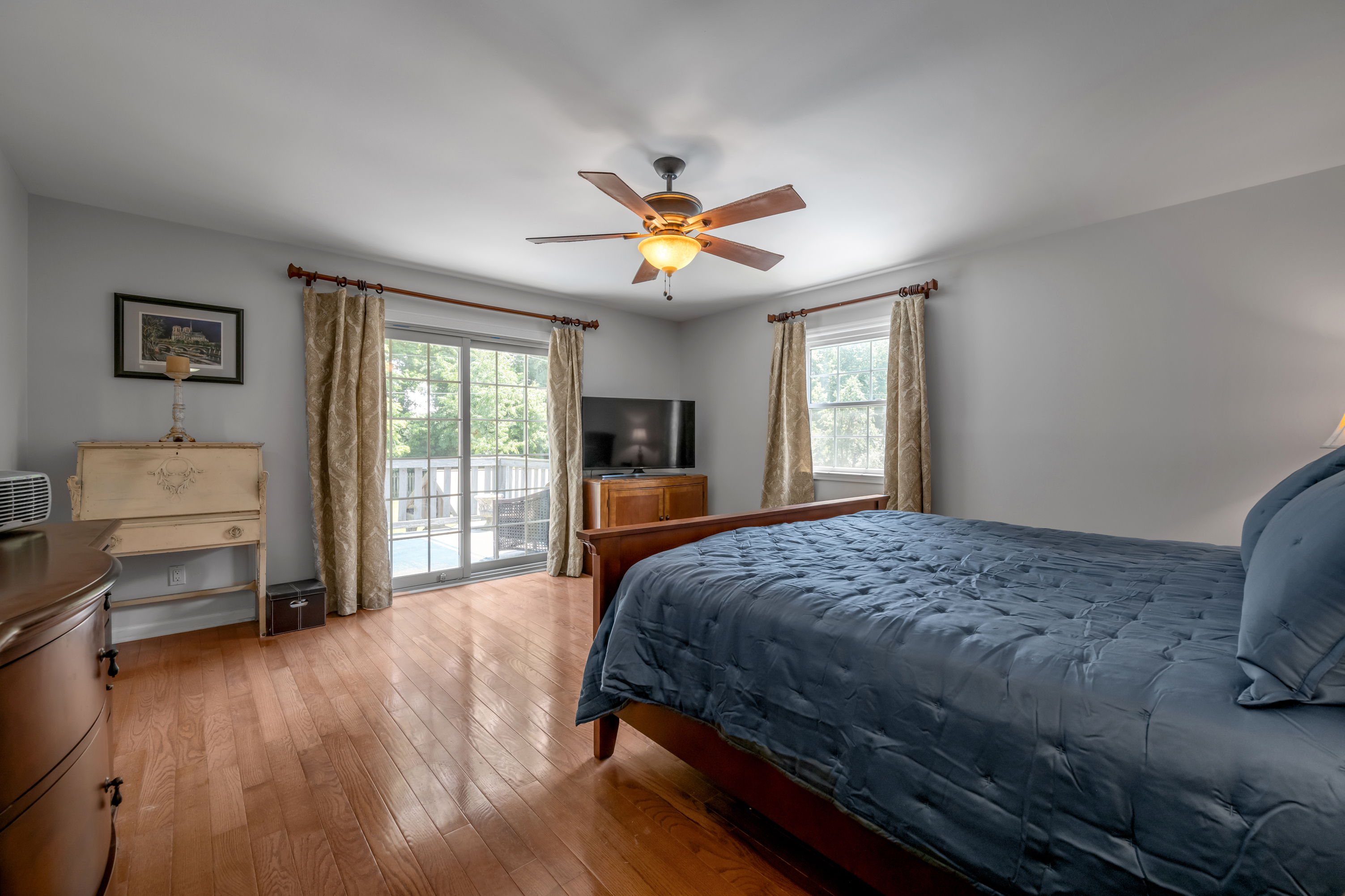  1556 Wellesley Drive - 物件實景