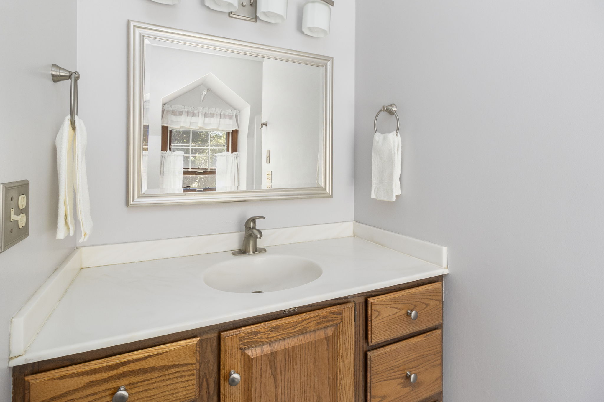  227 Prospect Avenue, Middletown, RI 02842 - 物件實景