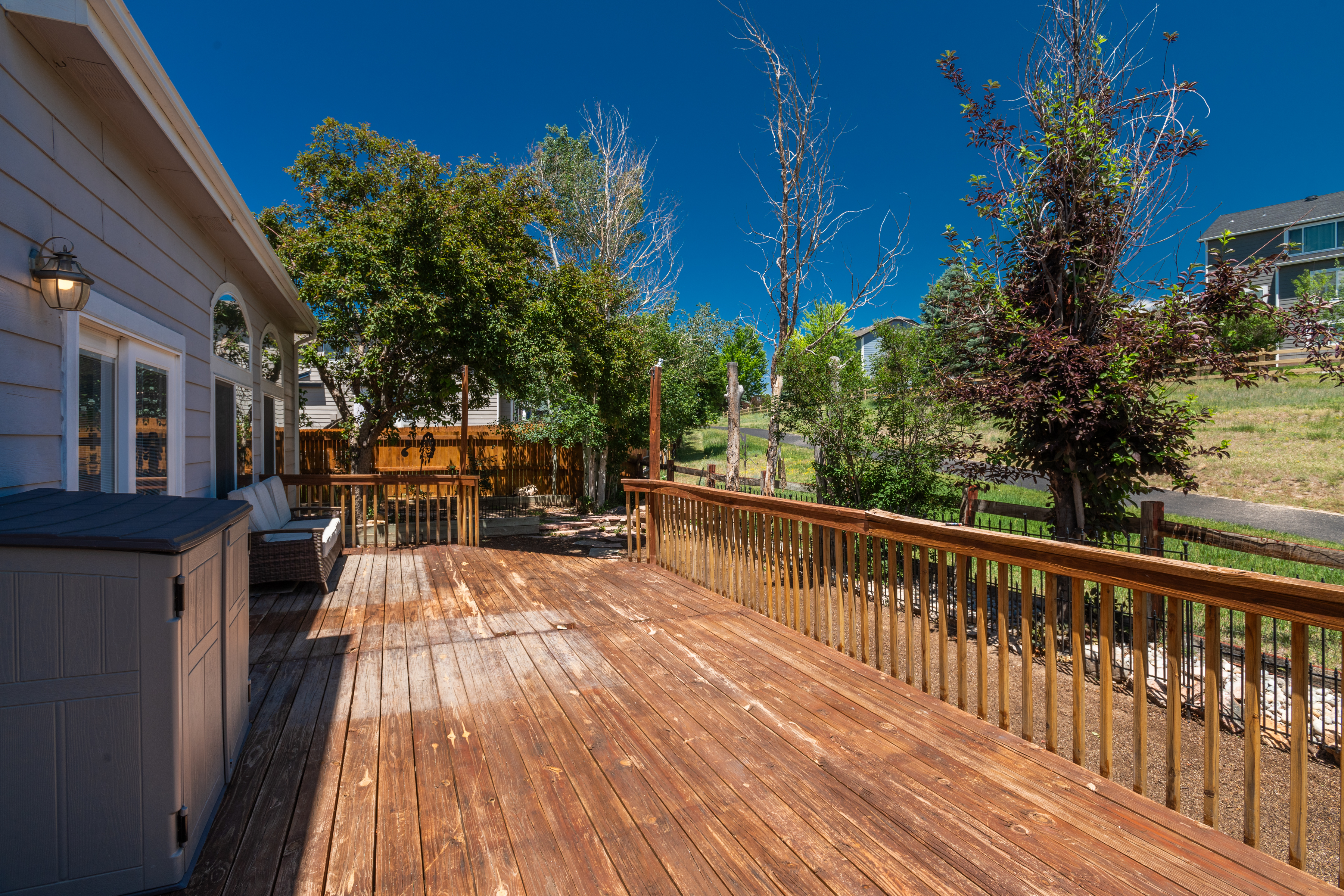  Situated on a Desirable Corner Lot in Hidden River - 物件實景