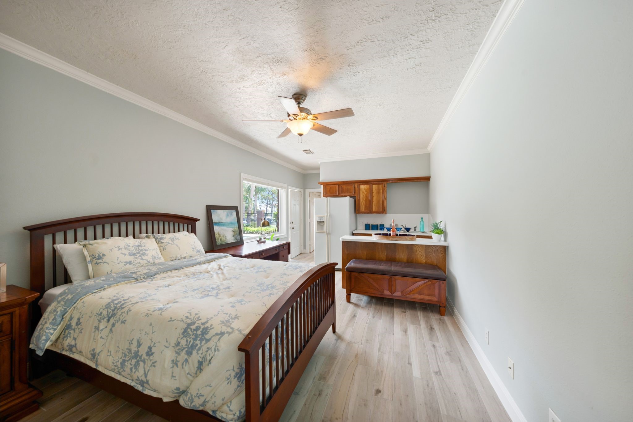  2207 Twin Oaks Boulevard - 物件實景