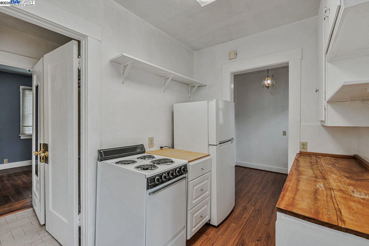 Alameda, California, 94501, United States, 1 Bedroom Bedrooms, ,1 BathroomBathrooms,Residential,For Sale,1917026