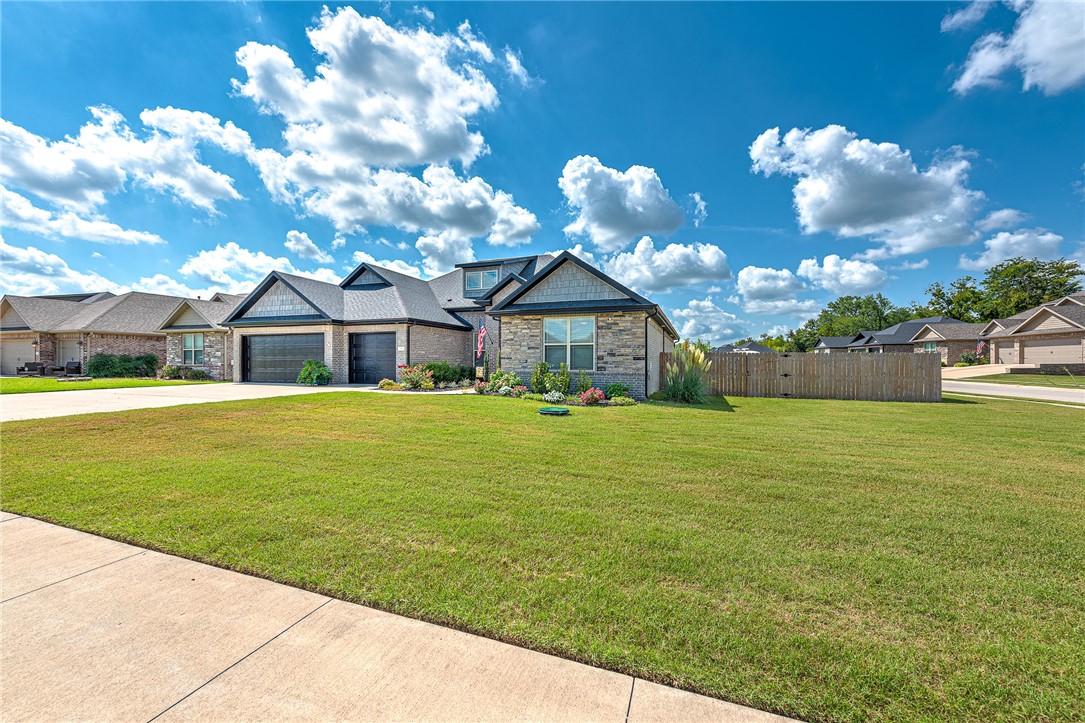 Cave Springs, Arkansas, 72718, United States, 4 Bedrooms Bedrooms, ,3 BathroomsBathrooms,Residential,For Sale,1919634