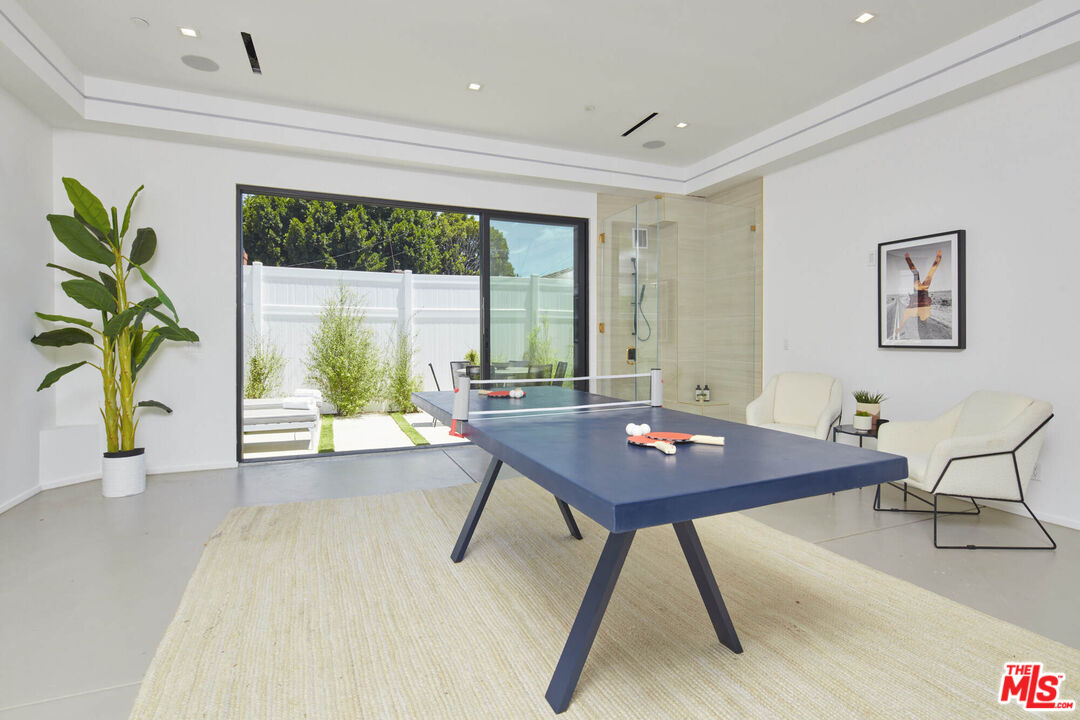 Culver City, California, 90230, United States, 4 Bedrooms Bedrooms, ,7 BathroomsBathrooms,Residential,For Sale,1804248