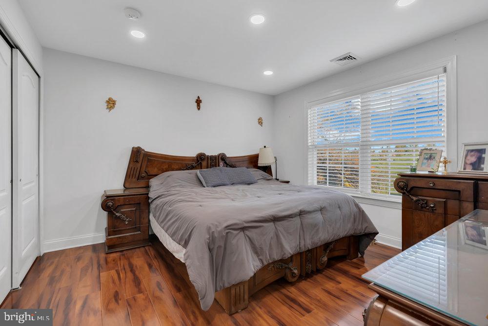 Bordentown, New Jersey, 08505, United States, 4 Bedrooms Bedrooms, ,3 BathroomsBathrooms,Residential,For Sale,1989199