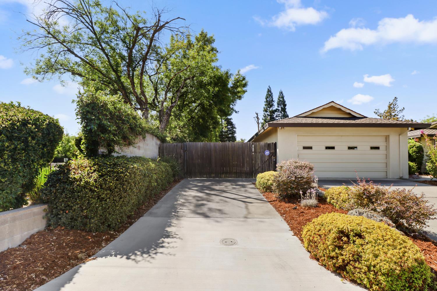 Sacramento, California, 95821, United States, 3 Bedrooms Bedrooms, ,2 BathroomsBathrooms,Residential,For Sale,1941774