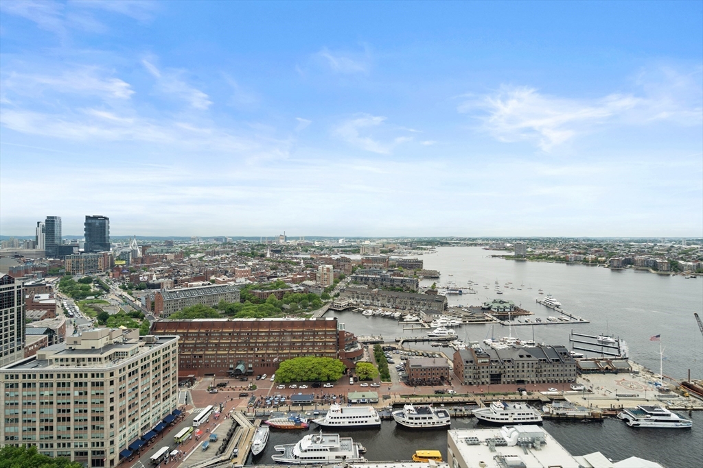 Boston, Massachusetts, 02110, United States, 3 Bedrooms Bedrooms, ,3 BathroomsBathrooms,Residential,For Sale,1850032