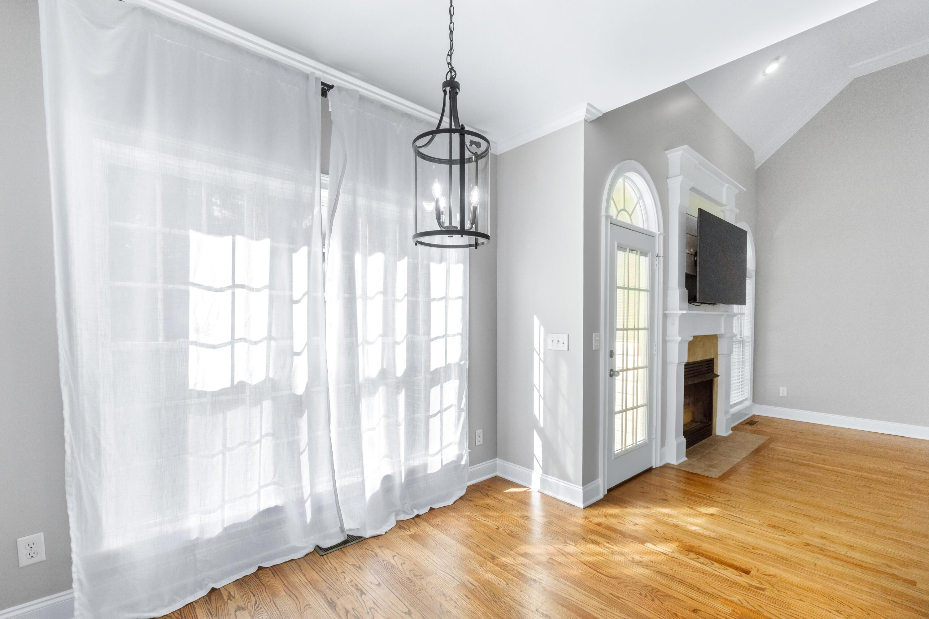 LaFayette, Georgia, 30728, United States, 5 Bedrooms Bedrooms, ,3 BathroomsBathrooms,Residential,For Sale,1883031