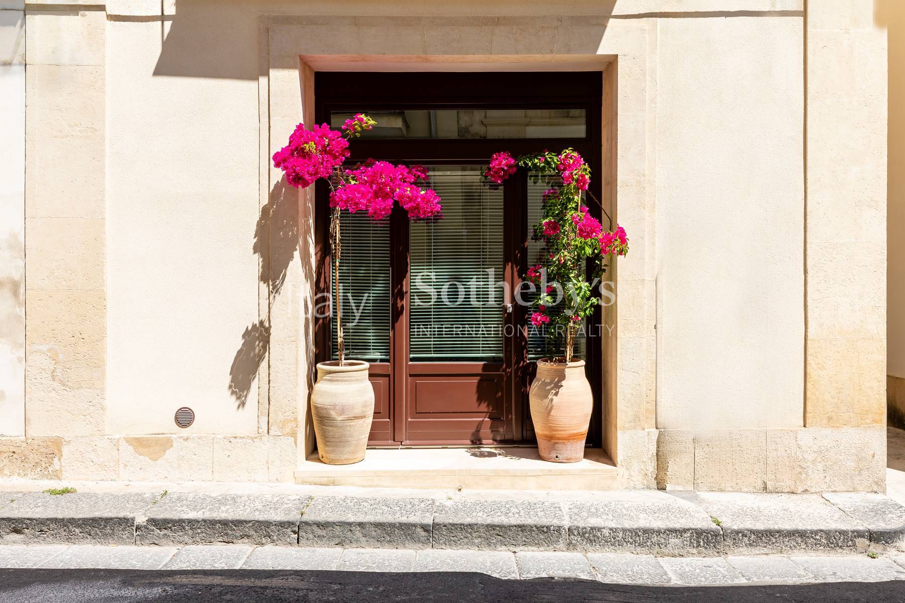  An elegant detached house with a terrace in the heart of Noto - 物件實景