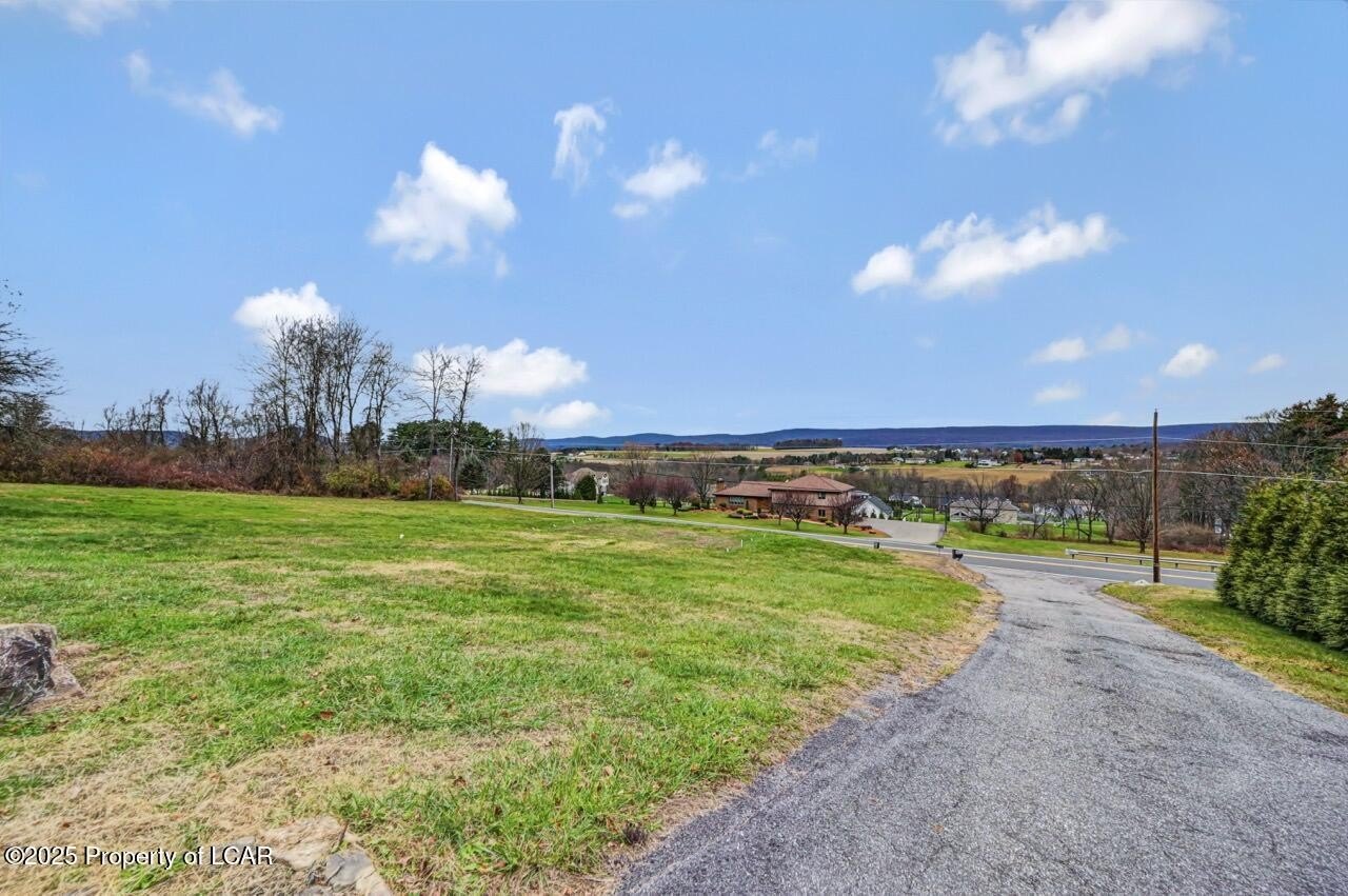 Sugarloaf, Pennsylvania, 18249, United States, 4 Bedrooms Bedrooms, ,3 BathroomsBathrooms,Residential,For Sale,1996756