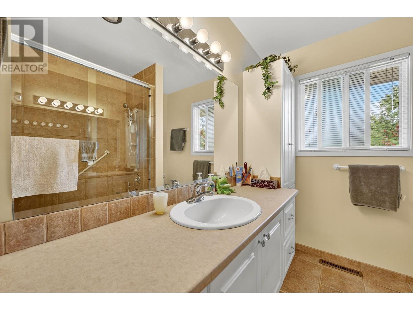 KELOWNA, British Columbia, V1Y 3S7, CA, 5 Bedrooms Bedrooms, ,2 BathroomsBathrooms,Residential,For Sale,1902795