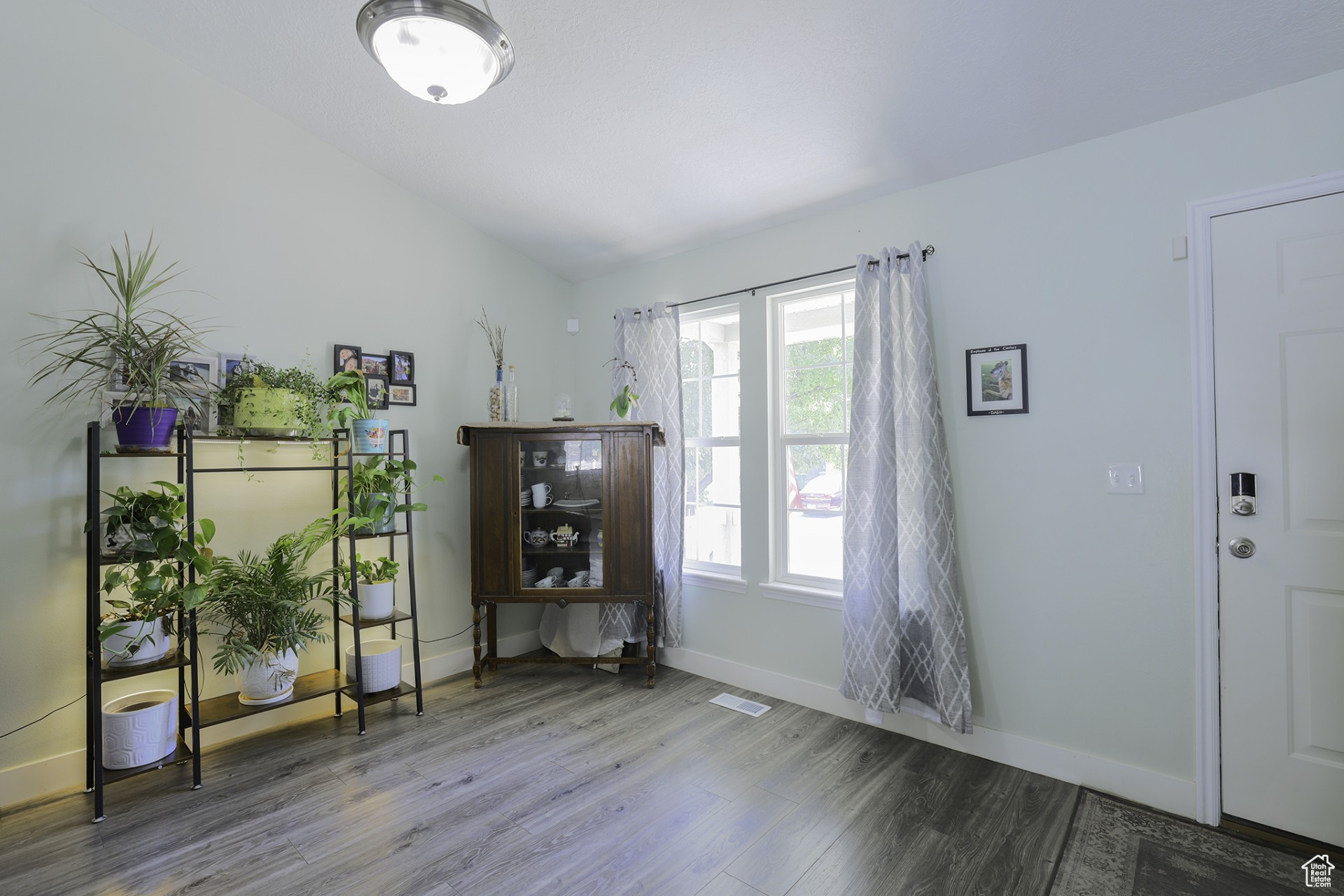 Lehi, Utah, 84043, United States, 5 Bedrooms Bedrooms, ,3 BathroomsBathrooms,Residential,For Sale,1941940