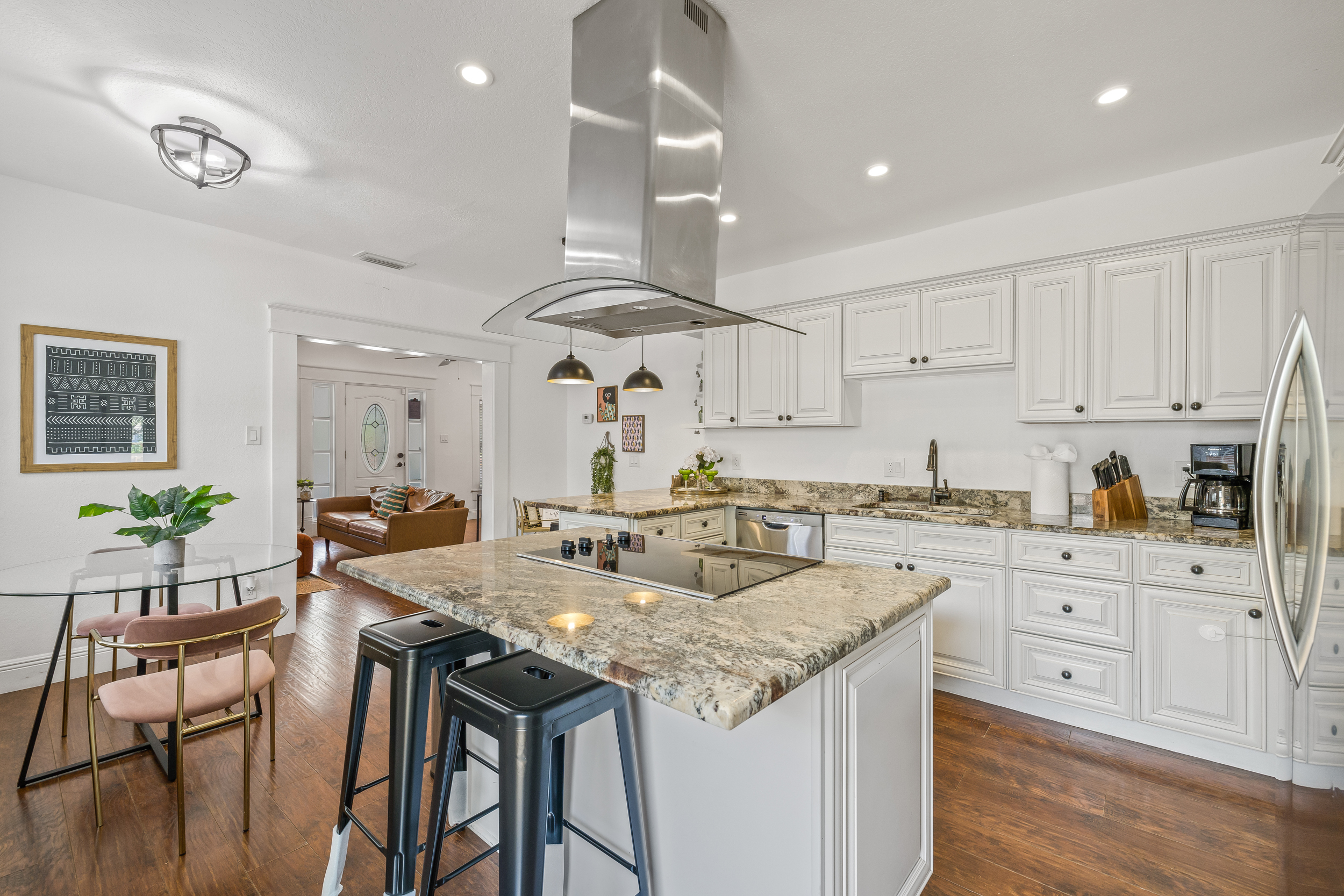 Tampa, Florida, 33604, United States, 3 Bedrooms Bedrooms, ,2 BathroomsBathrooms,Residential,For Sale,1927688