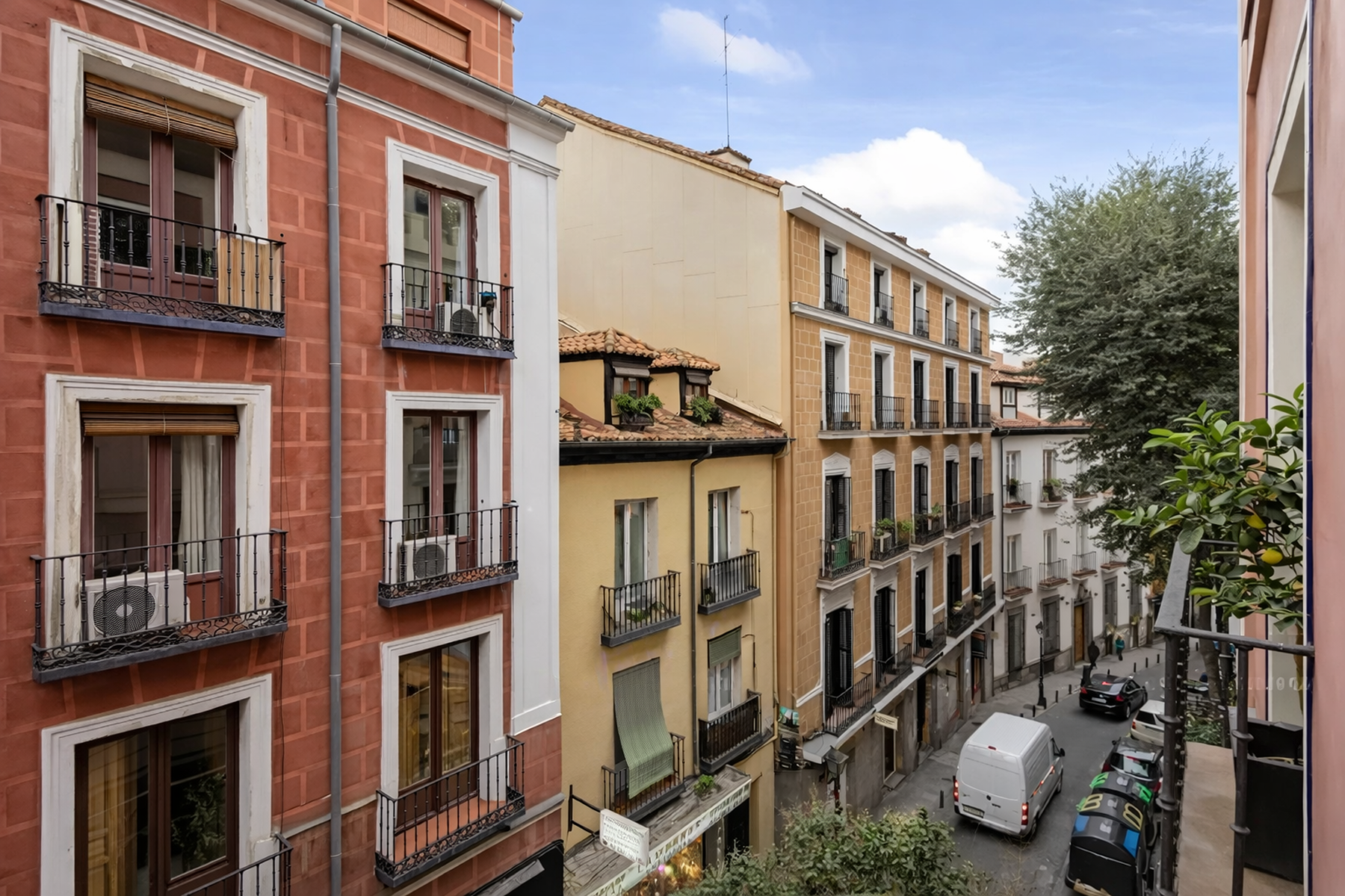  Historic Flat in Central Madrid for Investors - 物件實景